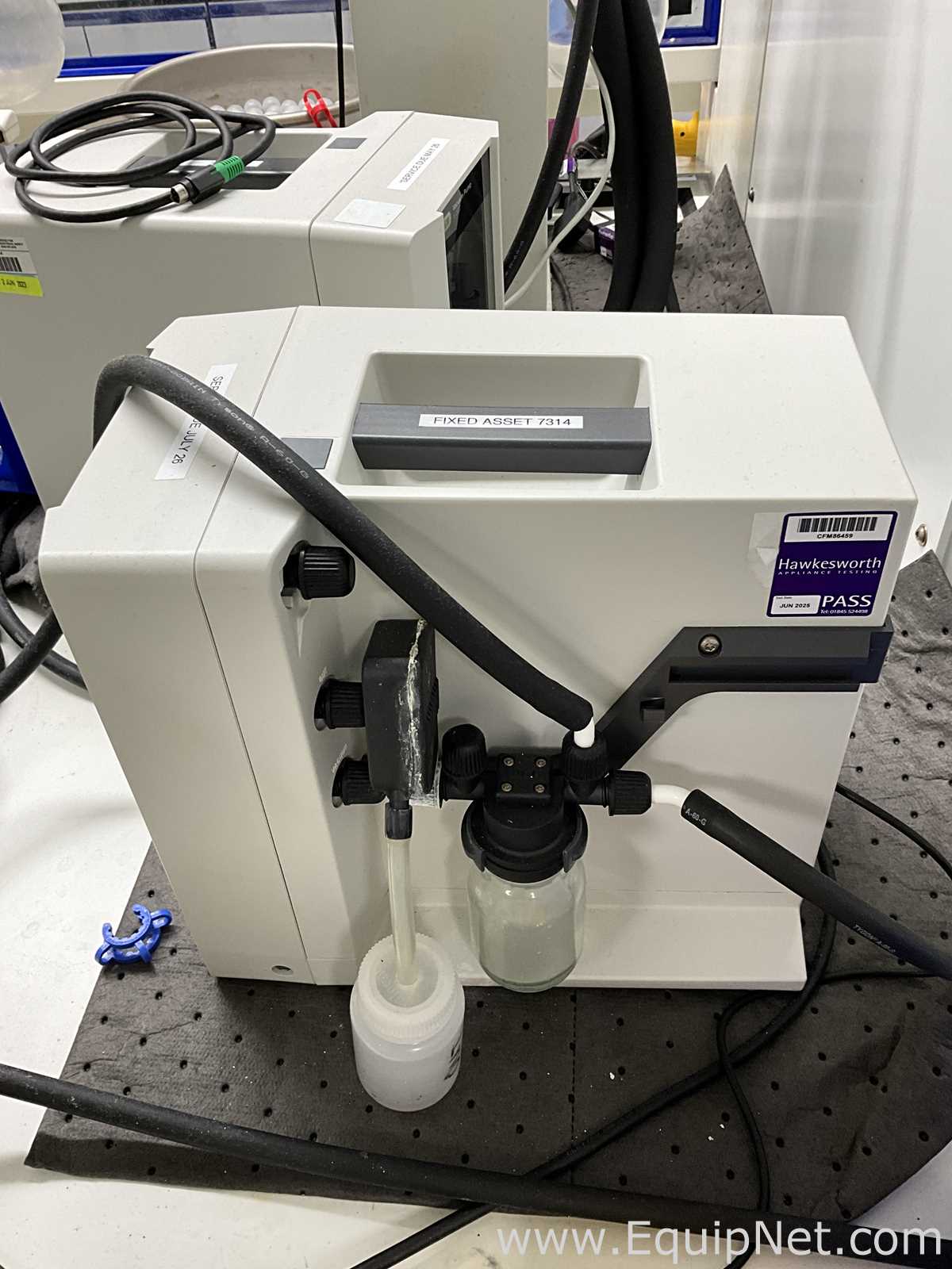 Buchi Labortechnik AG R-100 Evaporator With B-100 Heating Bath V-300 Vacuum Pump and I-100 Interface