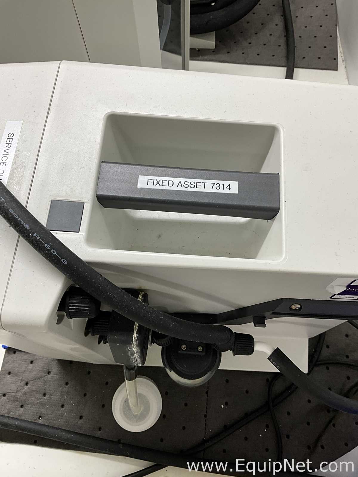 Buchi Labortechnik AG R-100 Evaporator With B-100 Heating Bath V-300 Vacuum Pump and I-100 Interface