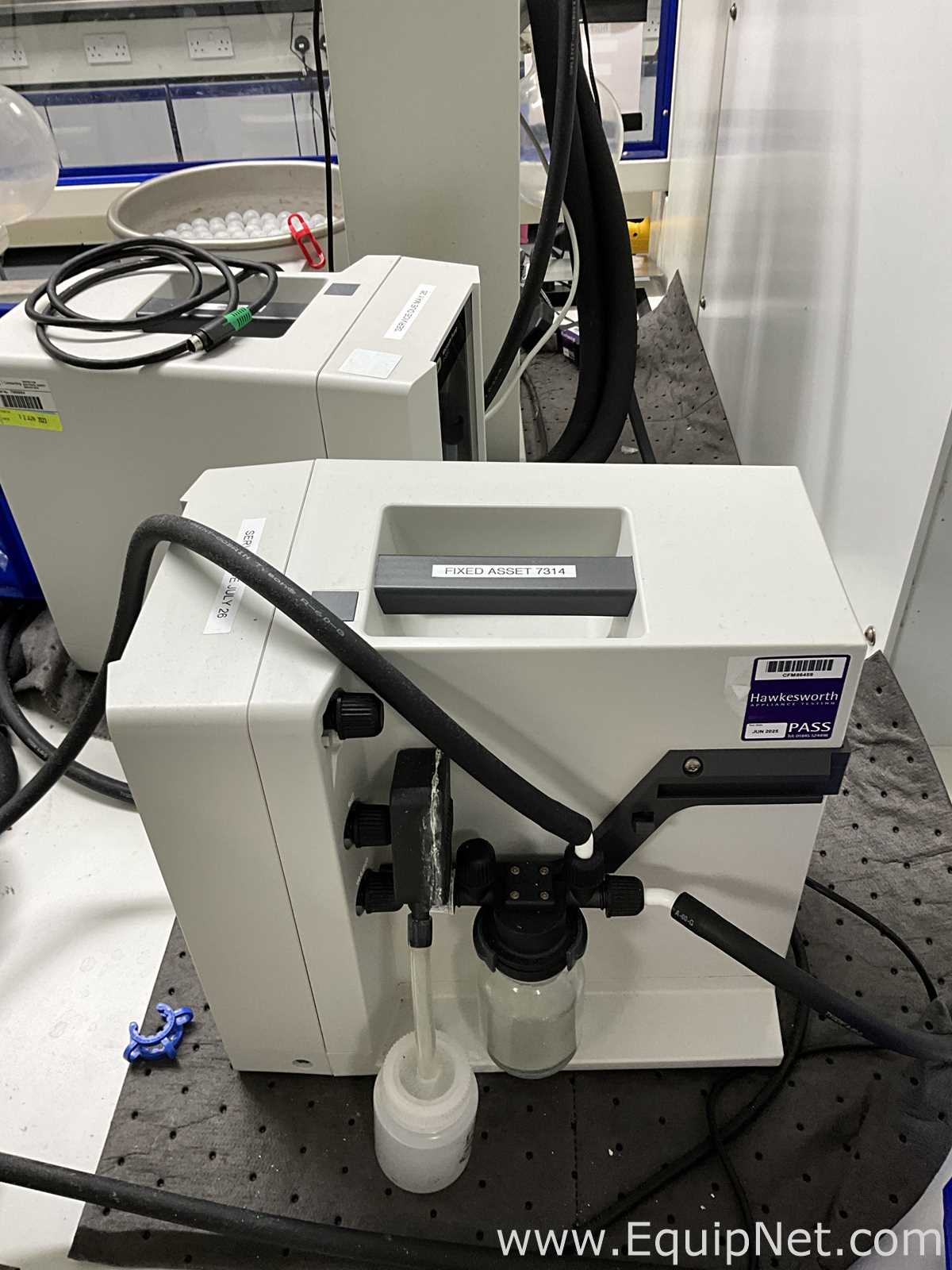 Buchi Labortechnik AG R-100 Evaporator With B-100 Heating Bath V-300 Vacuum Pump and I-100 Interface