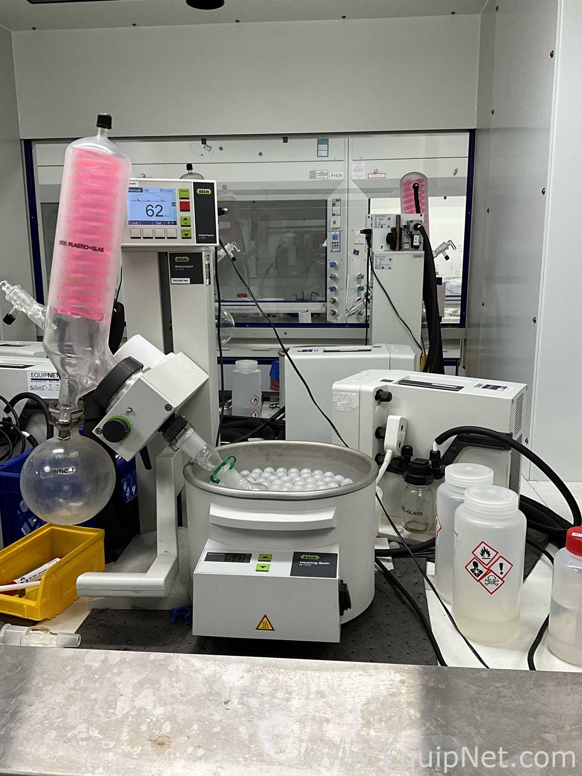 Buchi Labortechnik AG R-100 Evaporator With B-100 Heating Bath V-300 Vacuum Pump and I-100 Interface