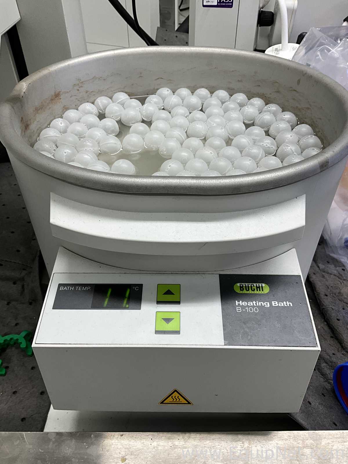 Buchi Labortechnik AG R-100 Evaporator With B-100 Heating Bath V-300 Vacuum Pump and I-100 Interface