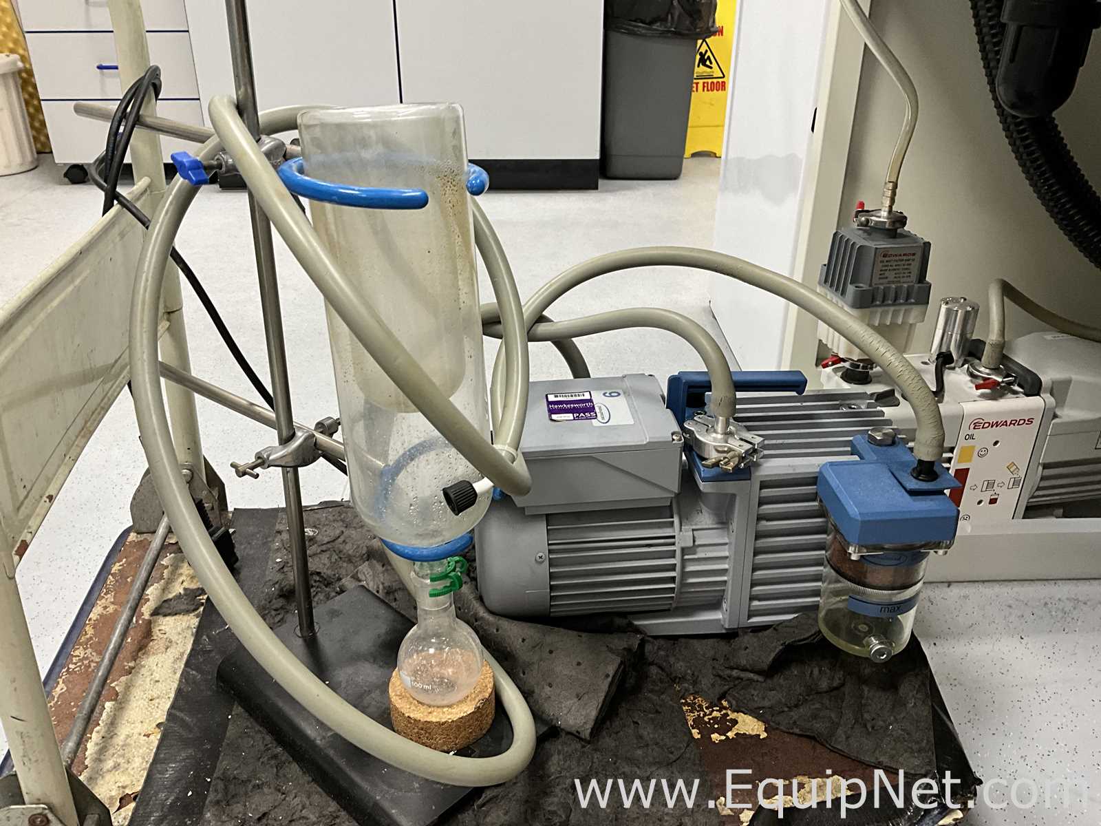 Vacuubrand RE 6W Vacuum Pump
