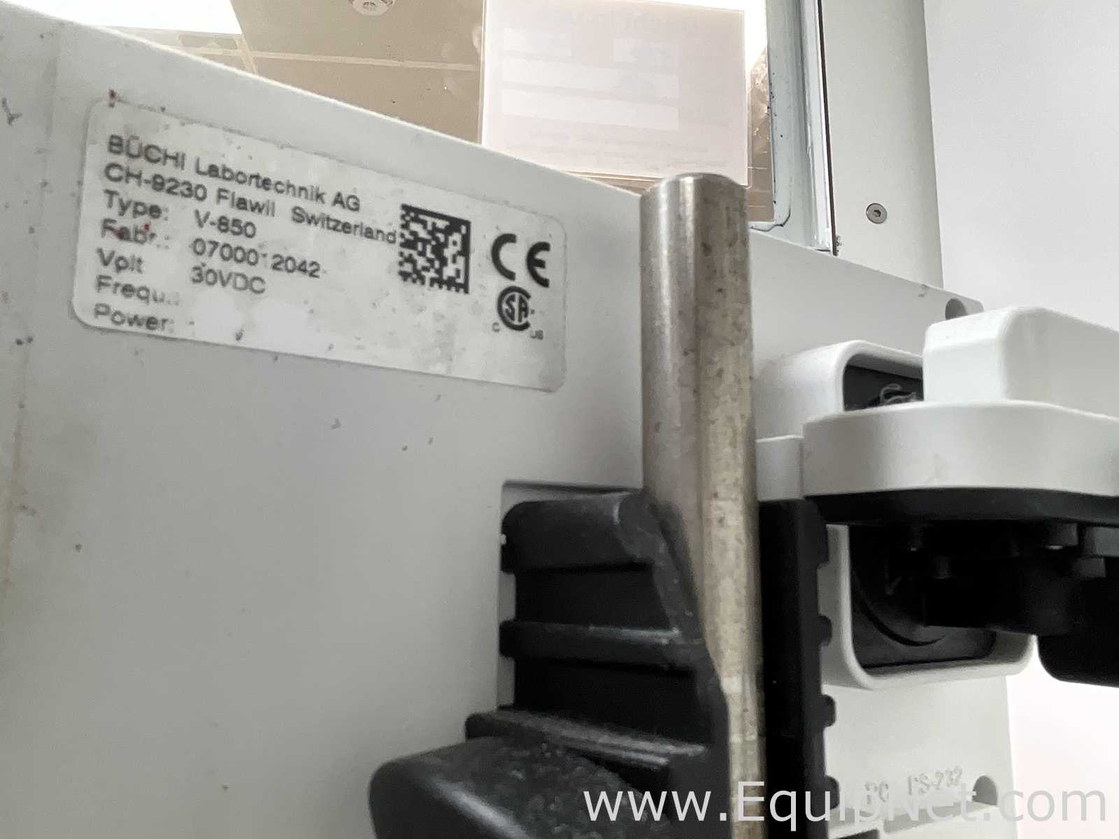 Buchi R-100 Rotary Evaporator with B-100 Heating Bath and V-300 Vacuum Pump