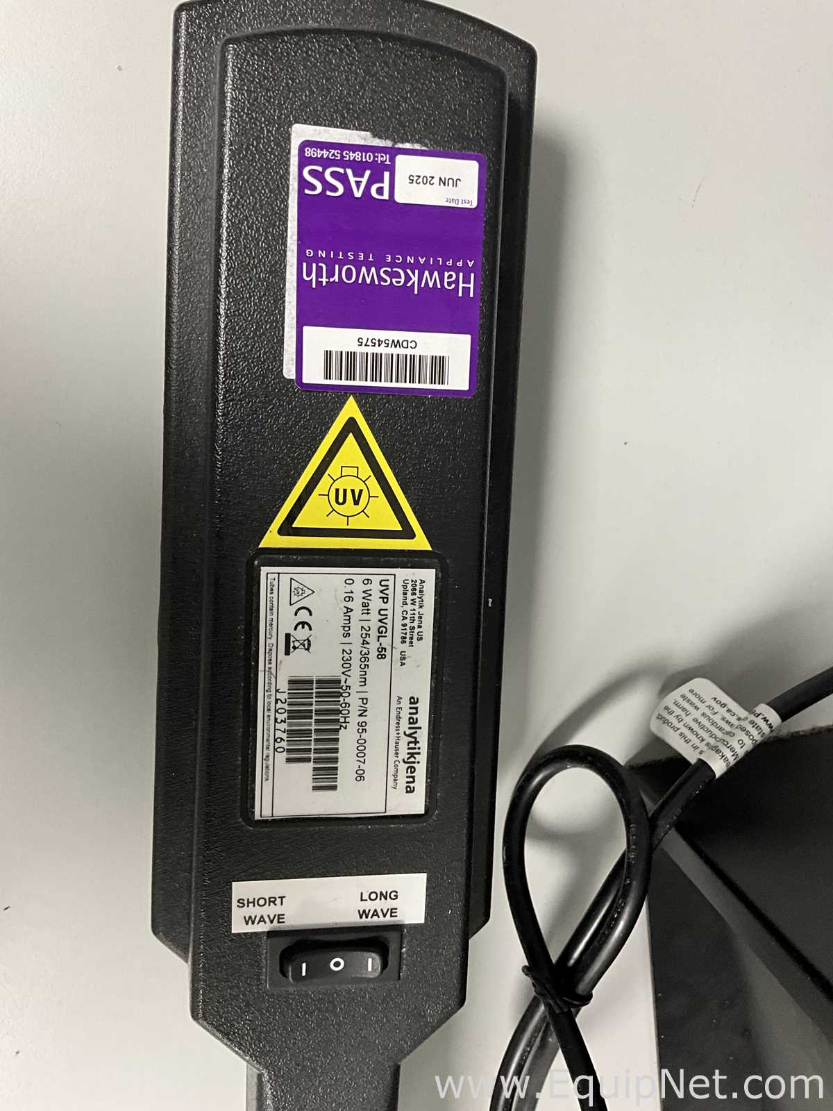 Analytik Jena UVP UVGL-58 Handheld UV Lamp With UVP Chromato-Vue Cabinet