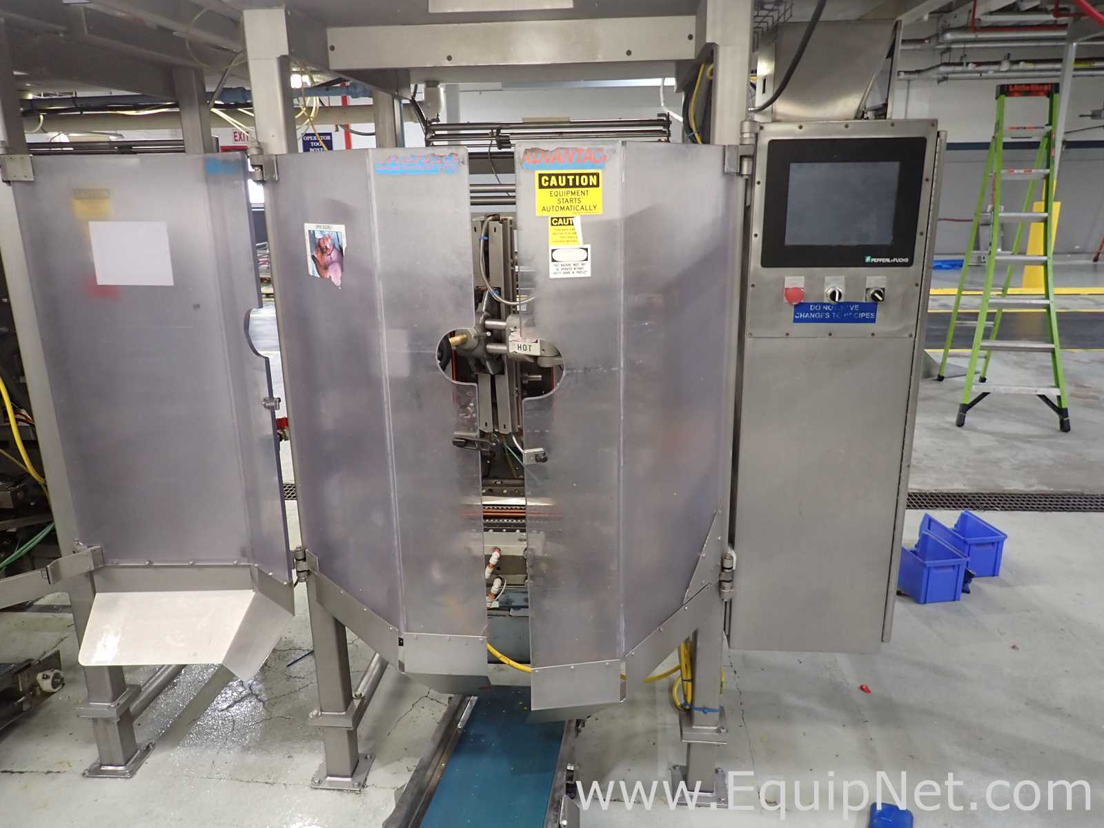 Máquina Vertical Formadora, Envasadora e Seladora Triangle Packaging Machinery Co. B2PF/A612F2RN