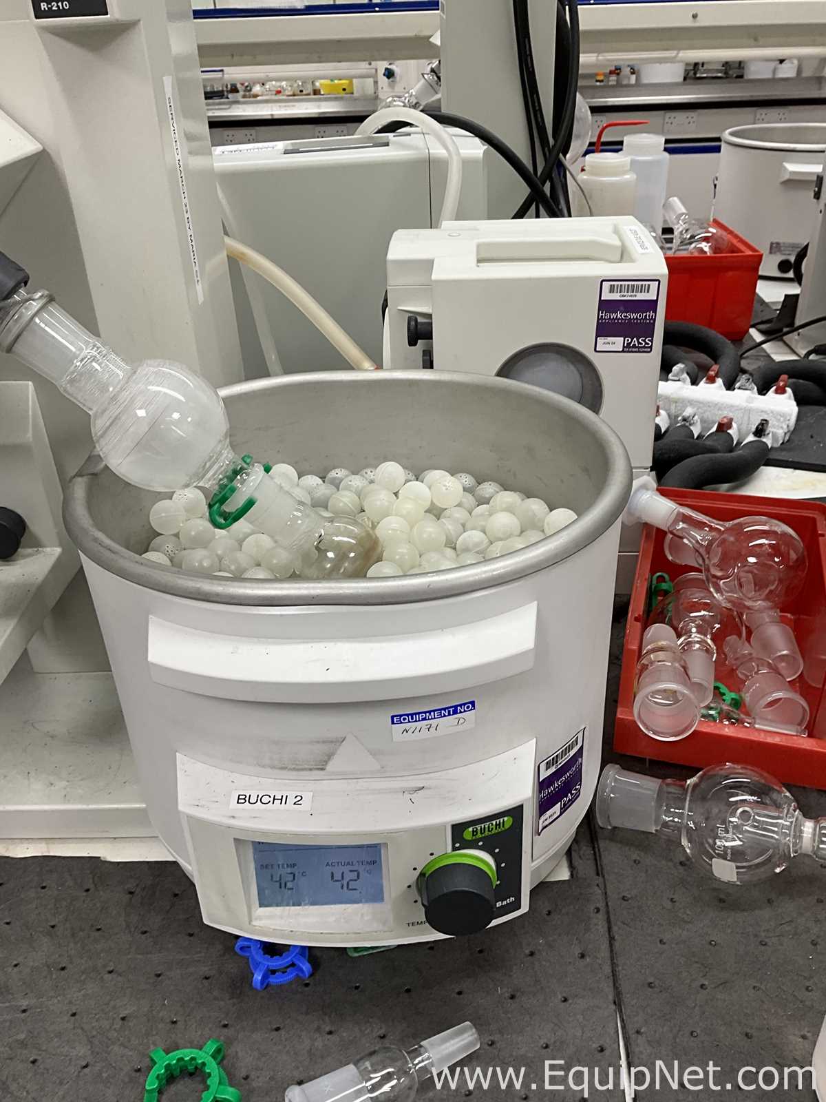 Buchi Labortechnik AG R-210 Evaporator With B-491 Heating Bath V-300 Vacuum Pump and V-850 Interface