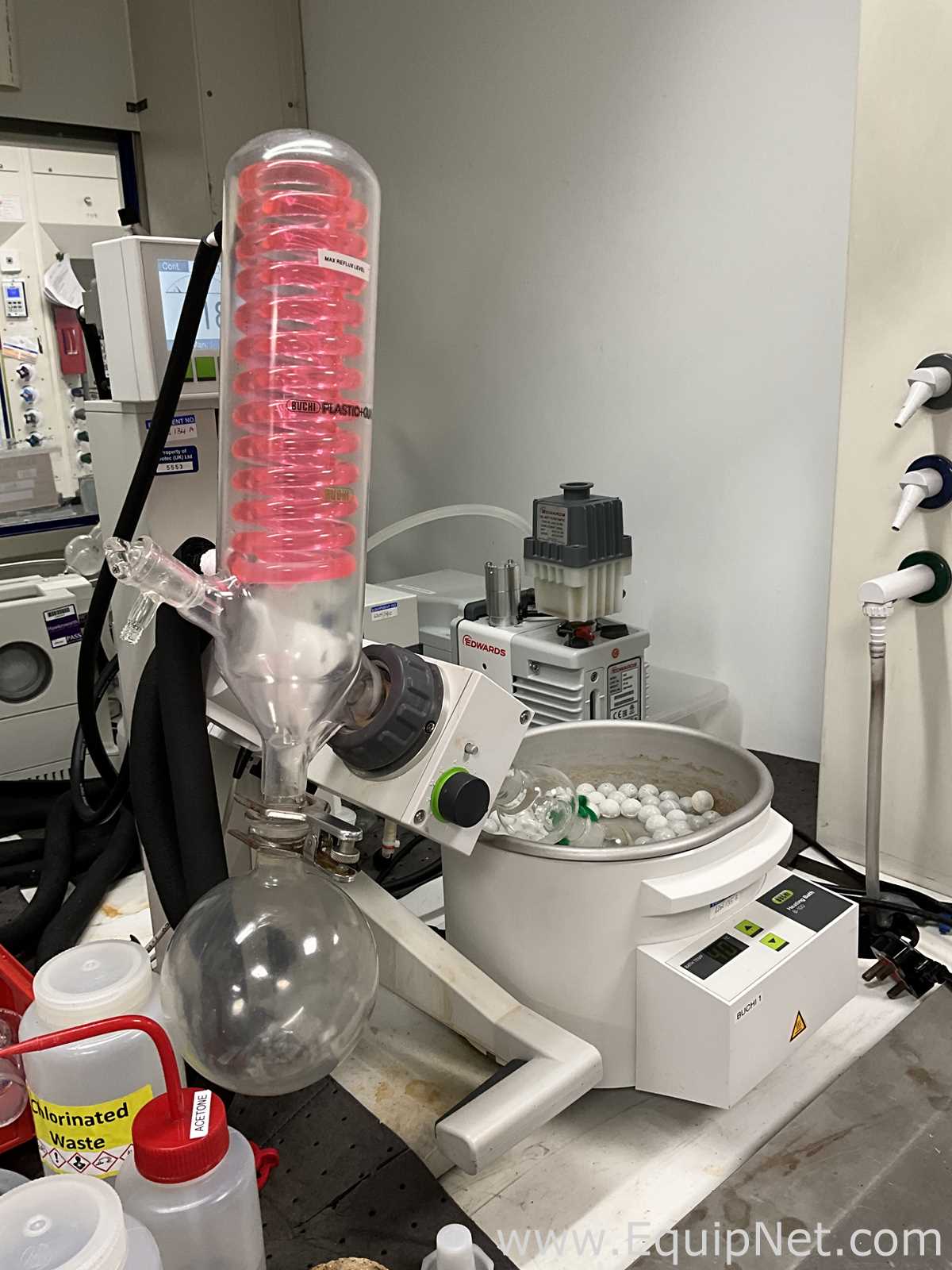 Buchi Labortechnik AG R-100 Evaporator With B-100 Heating Bath V-300 Vacuum Pump and V-850 Interface