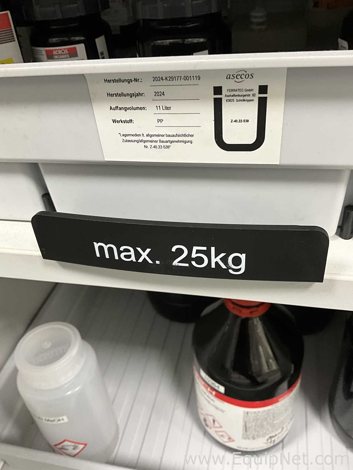 Linhas de Armário de Armazenamento para Inflamáveis Asecos Requisitos de Ar  KGS