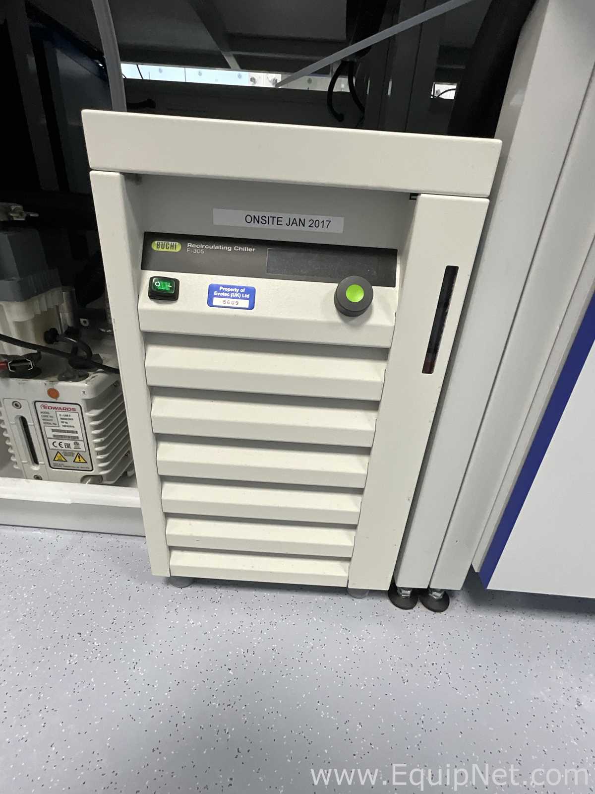 Buchi R-210 Evaporator with B-491 Heating Bath, V-700 Vacuum Pump and F-305 Recirculating Chiller