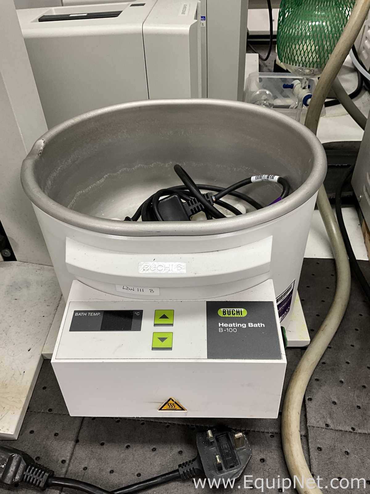 Buchi Labortechnik AG R-100 Evaporator With B-100 Heating Bath V-300 Vacuum Pump and V-850 Interface
