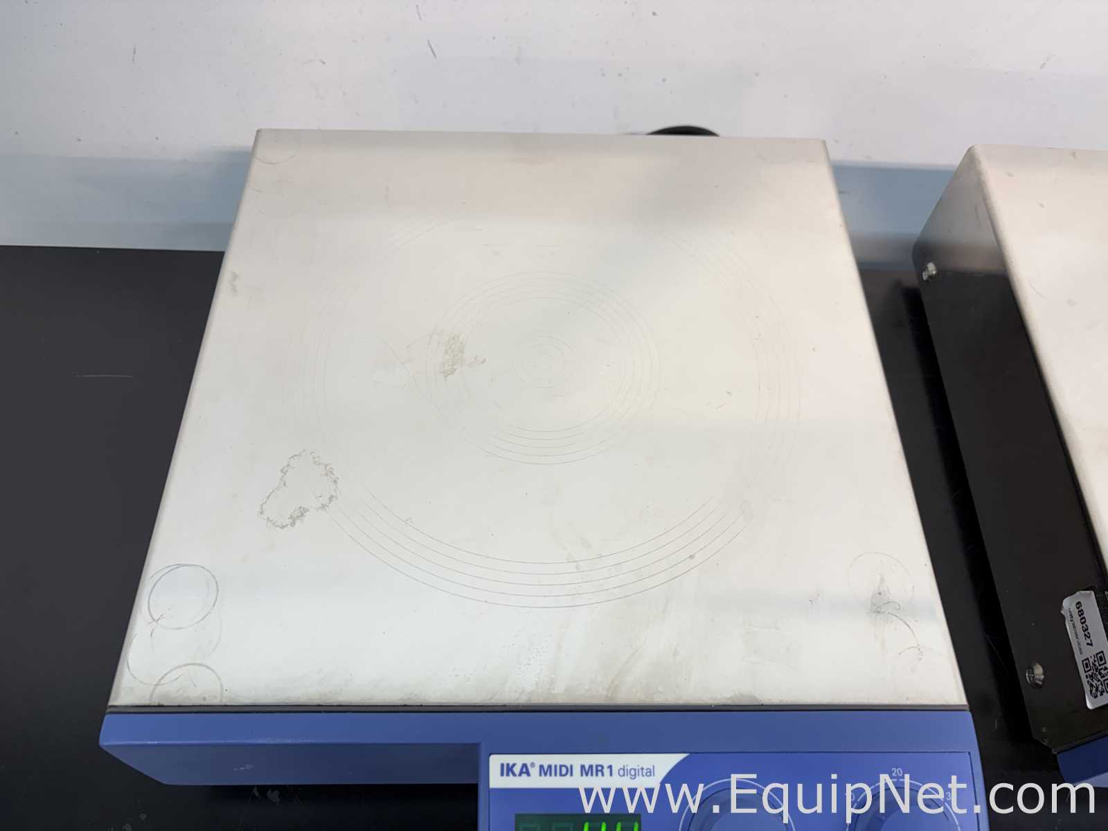 Lot of 2 IKA MIDI MR 1 D S001 Magnetic Stirrers