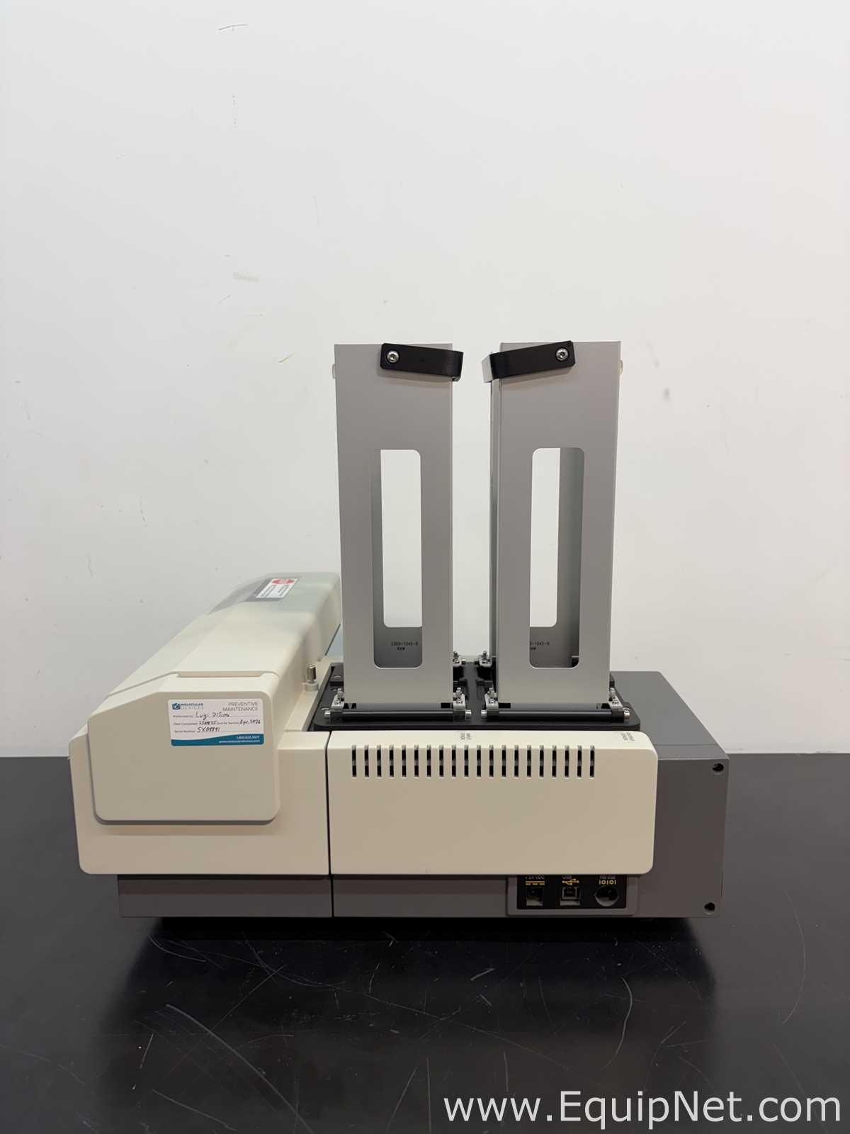 Molecular Devices Spectra Max 384 Plus Microplate Spectrophotometer With StakMax Microplate Handler