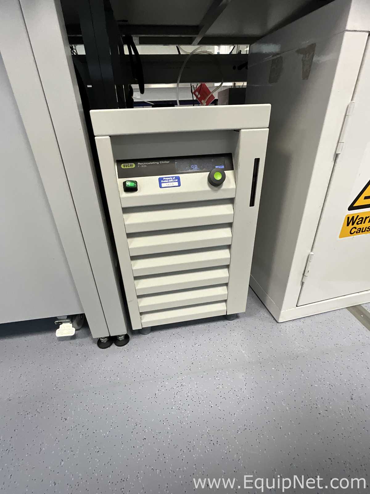 Buchi R-210 Evaporator with B-491 Heating Bath, V-700 Vacuum Pump and F-305 Recirculating Chiller