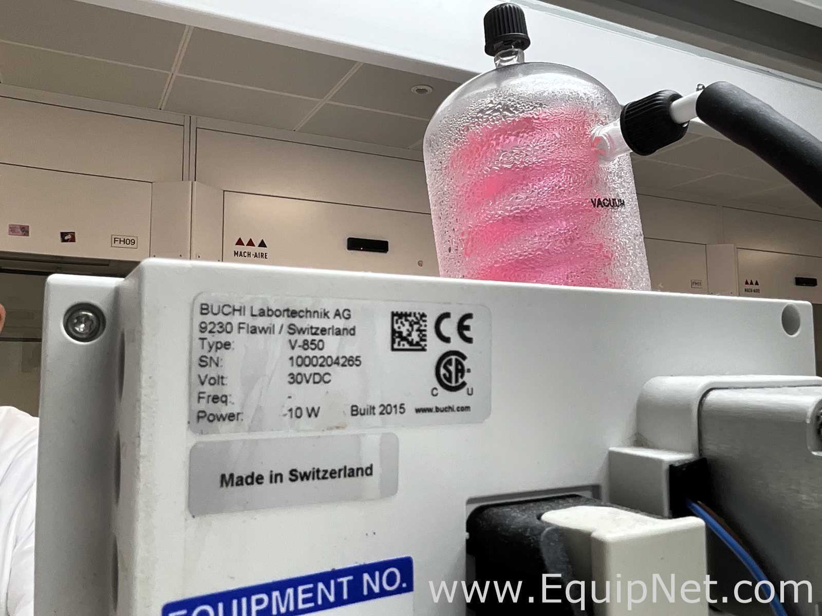 Buchi R-210 Evaporator with B-491 Heating Bath, V-700 Vacuum Pump and F-305 Recirculating Chiller