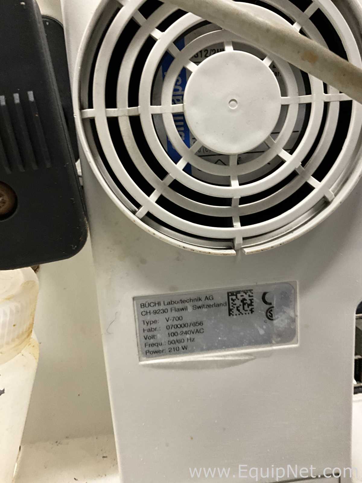 Buchi Labortechnik AG R-210 Evaporator With B-491 Heating Bath V-700 Vacuum Pump and V-850 Interface