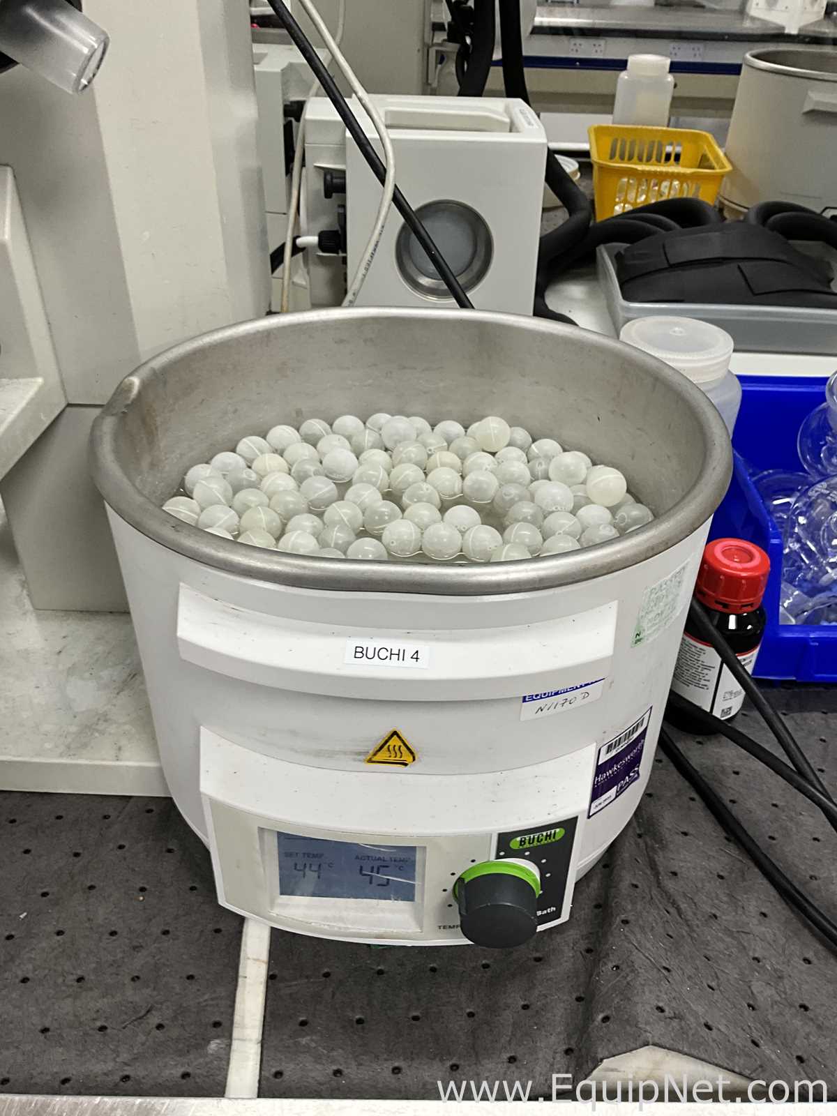 Buchi Labortechnik AG R-210 Evaporator With B-491 Heating Bath V-700 Vacuum Pump and V-850 Interface