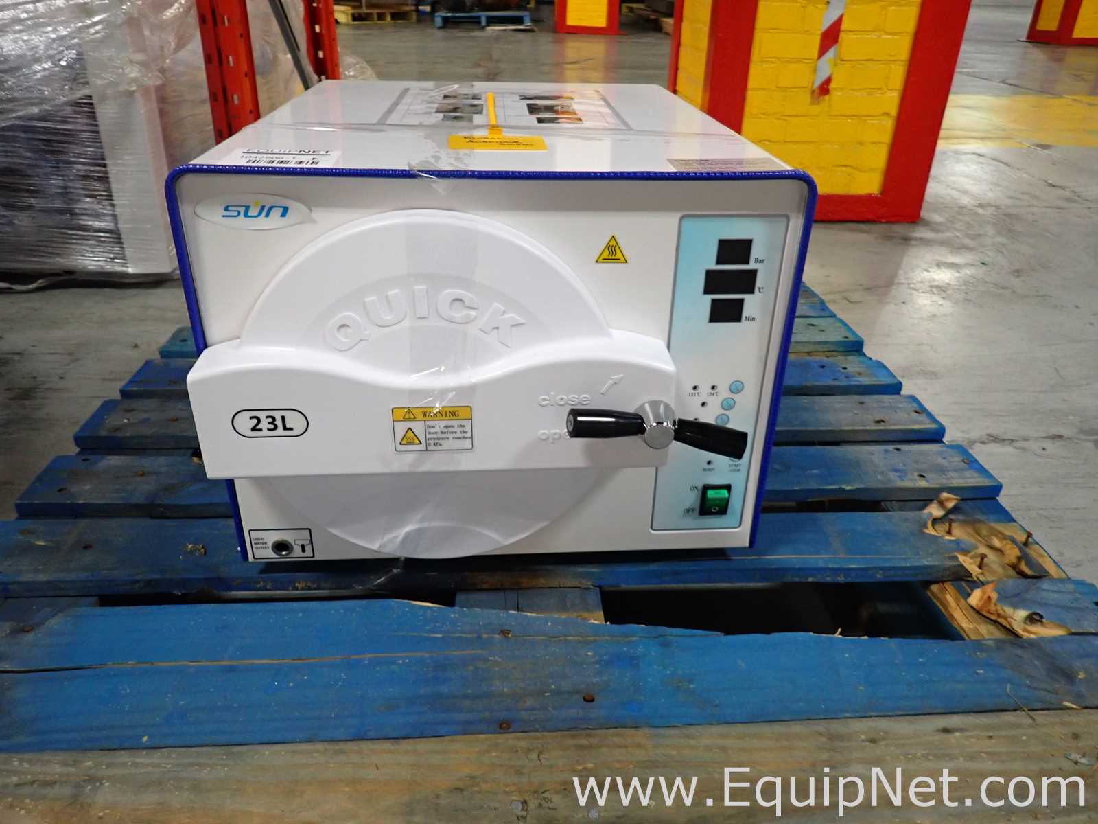 Sun 23-I Benchtop Horizontal Autoclave