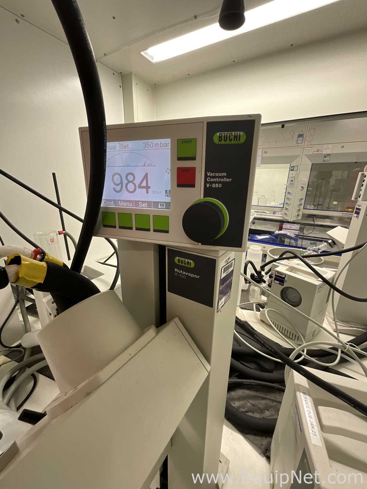 Buchi R-100 Rotary Evaporator with B-100 Heating Bath, V-700 Vacuum Pump and F-314 Recirc Chiller