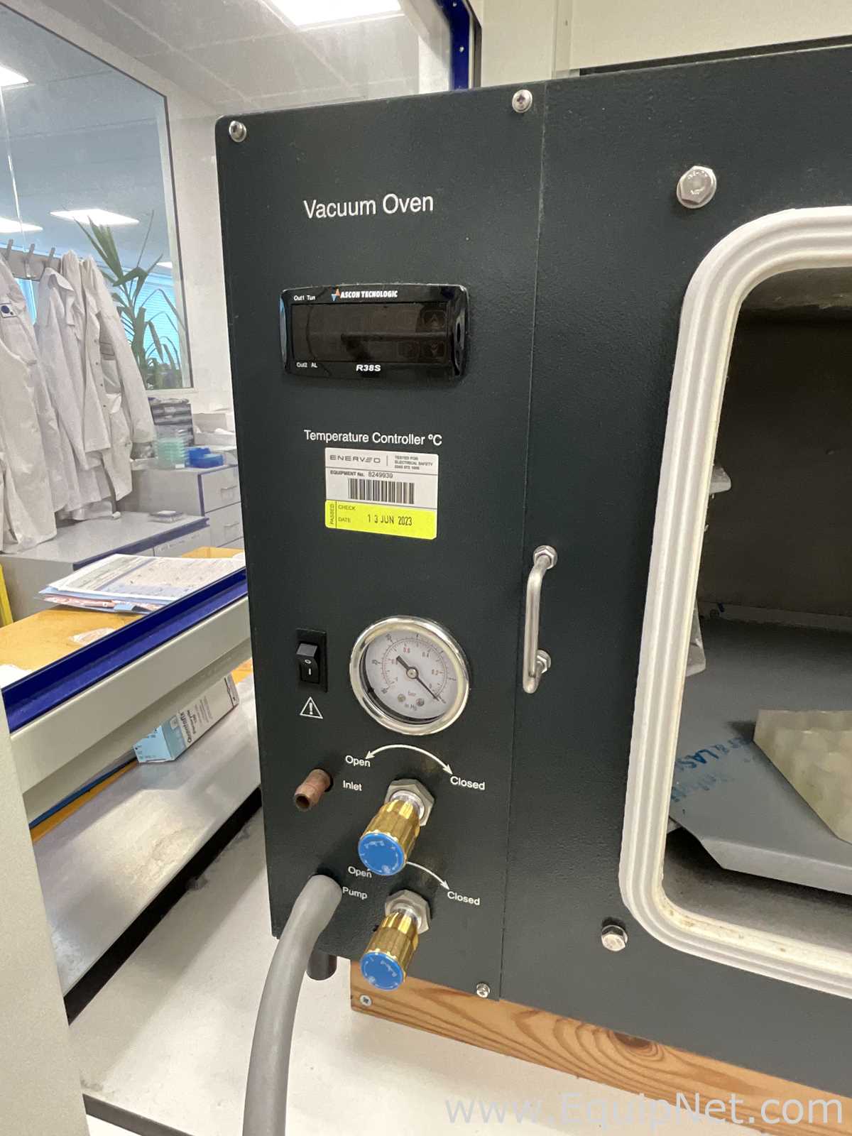 Fistreem ASY031.XX3.5 Laboratory Vacuum Oven with Edwards Vacuum Pump