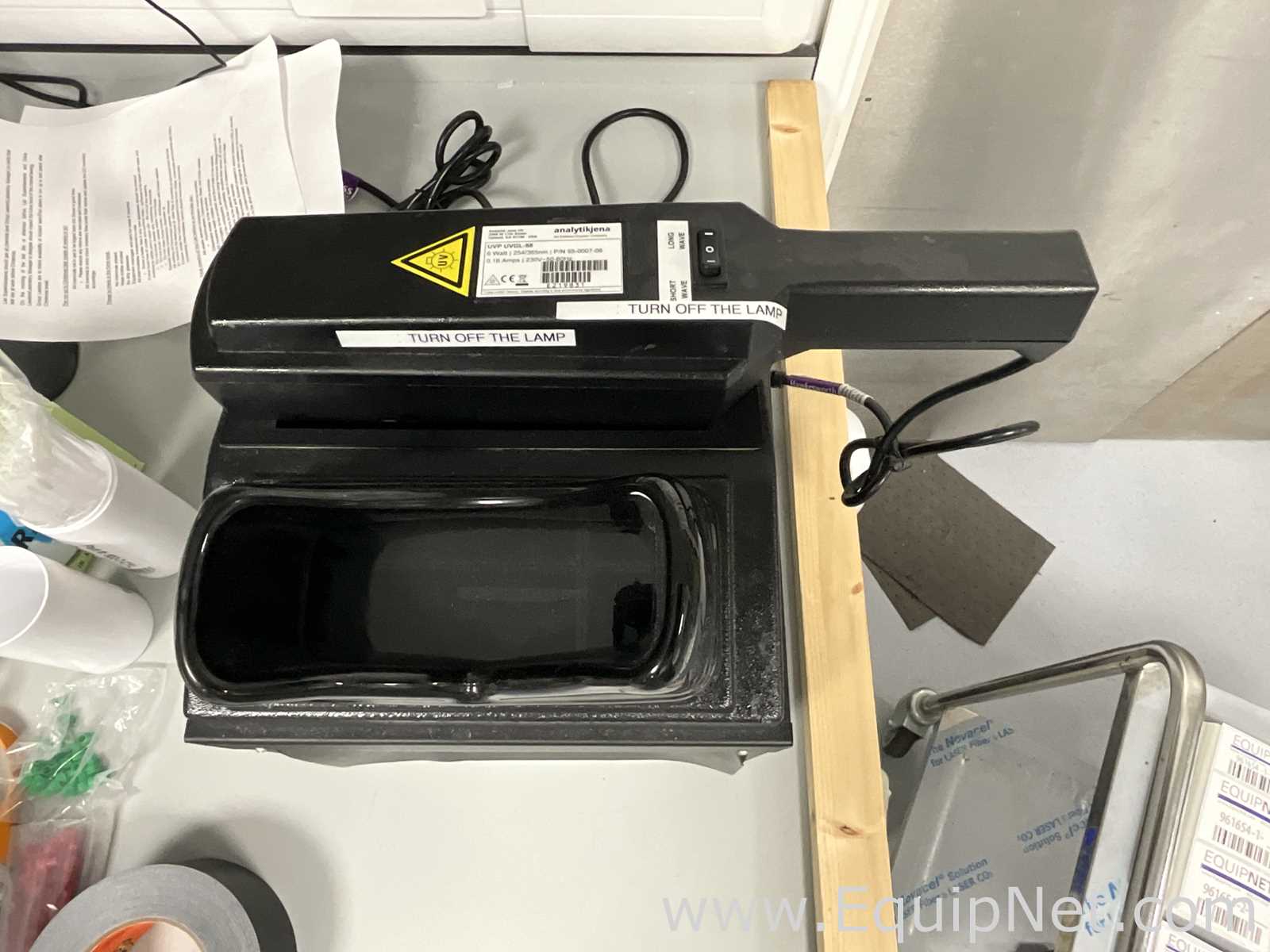 Analytik Jena US UVP Chromato-Vue Cabinet and UVP UVGL-58 Lamp
