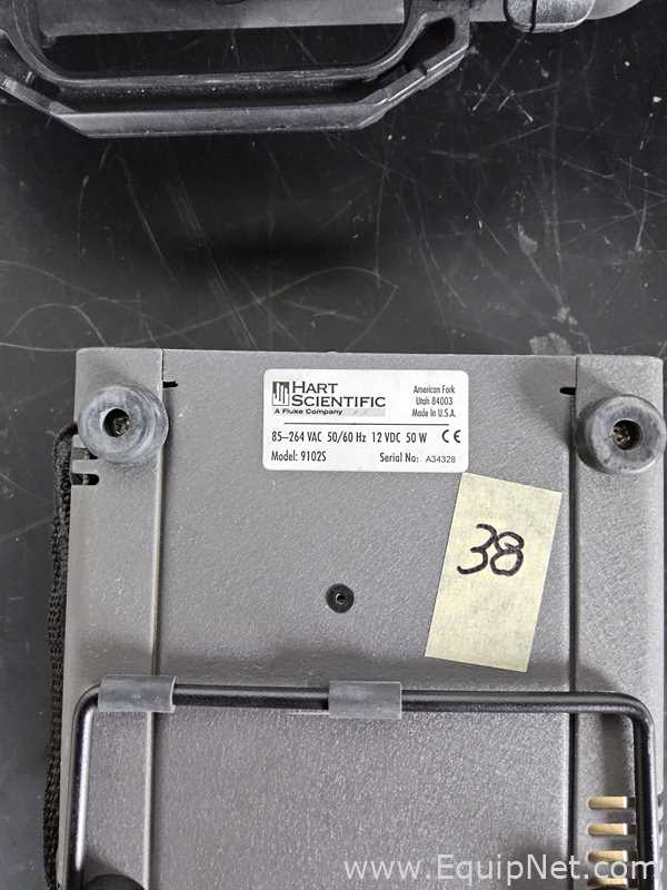 Lote de 2 Equipo de calibración Hart Scientific 9102S