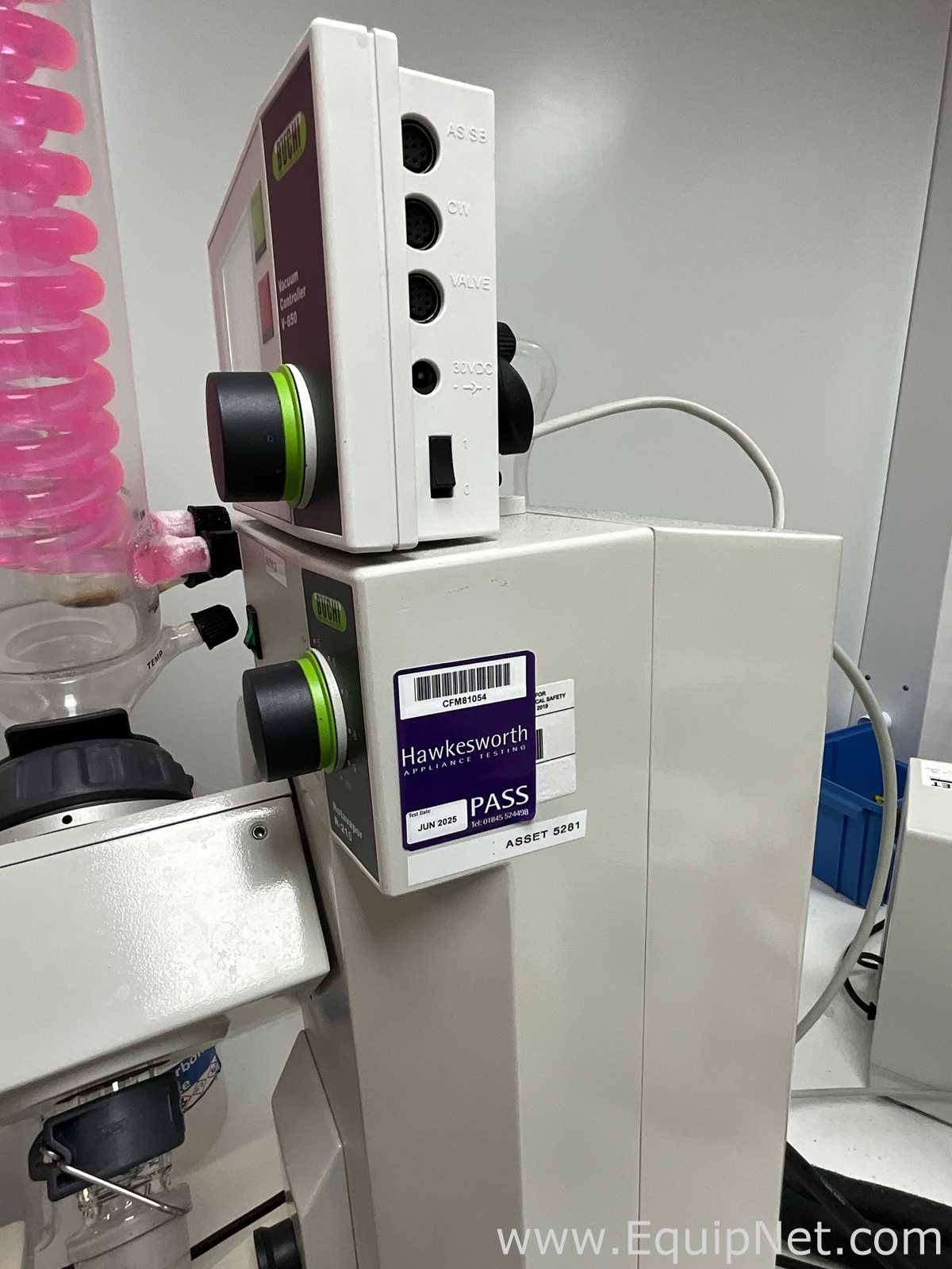 Buchi R-210 Evaporator with B-491 Heating Bath and V-700 Vacuum Pump