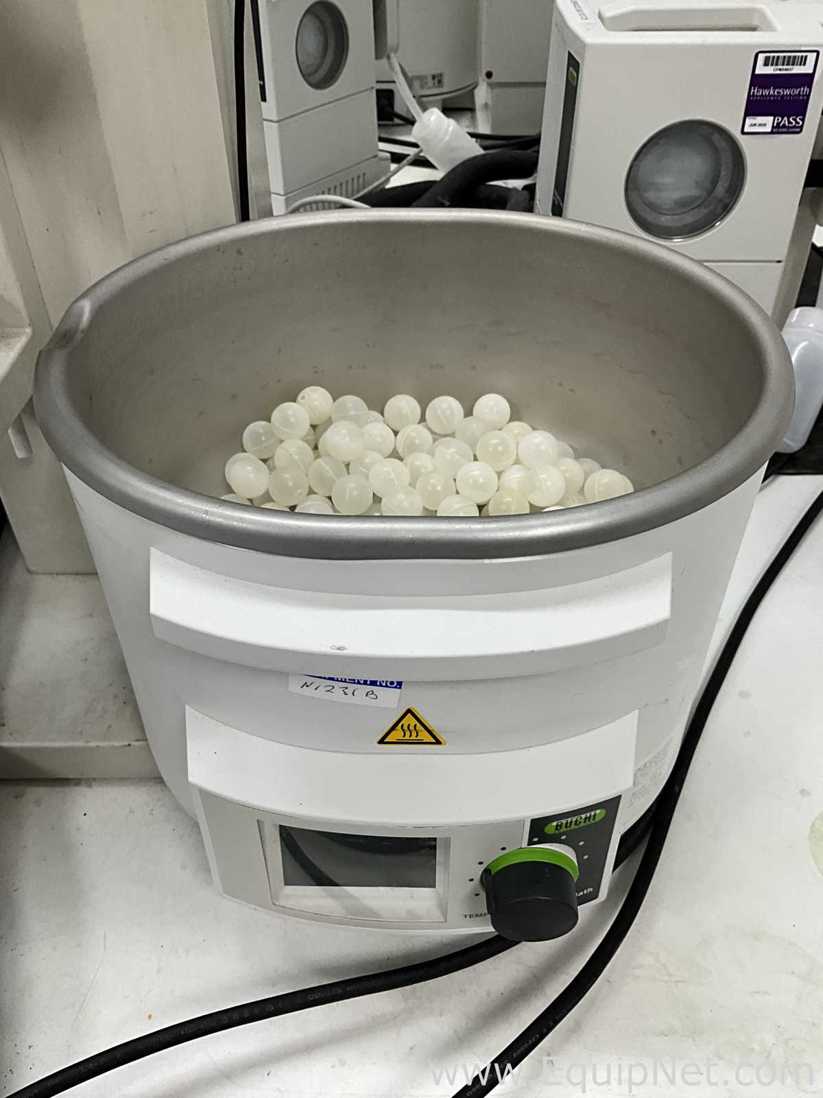 Buchi Labortechnik AG R-210 Evaporator With B-491 Heating Bath V-700 Vacuum Pump and I-100 Interface
