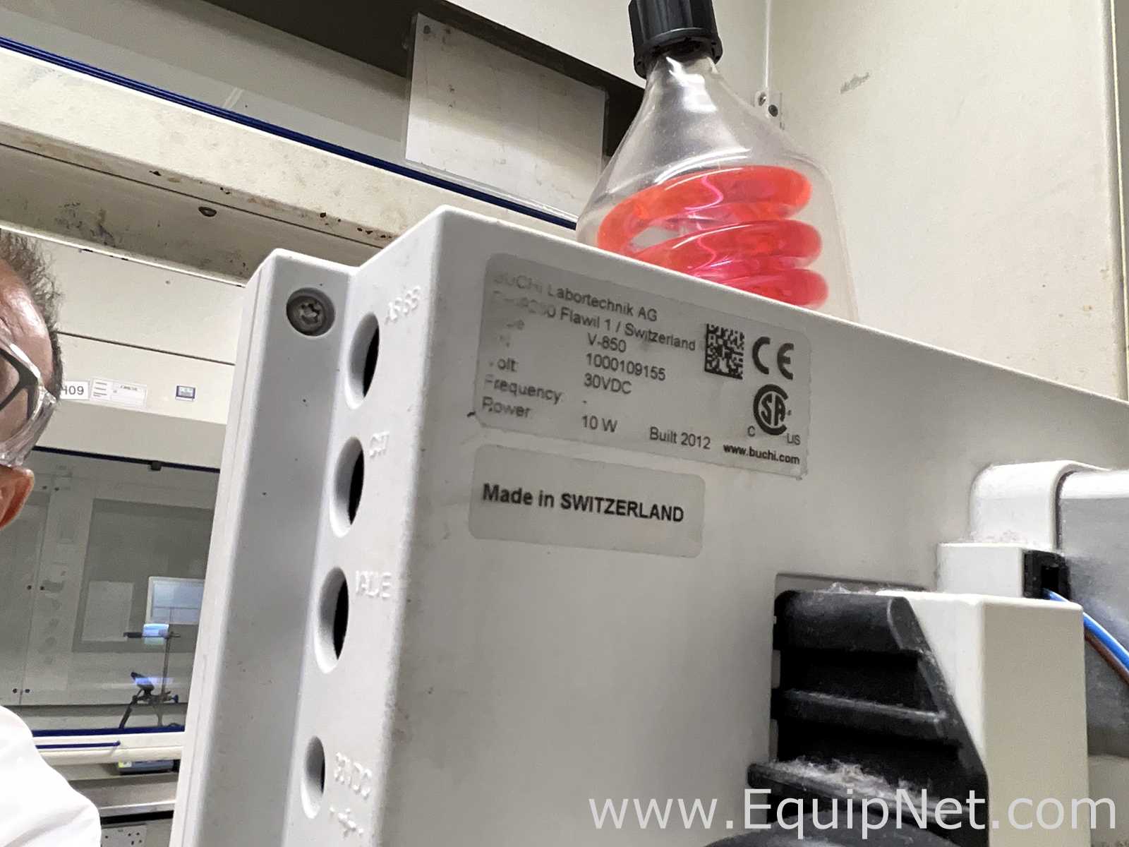 Buchi Labortechnik AG R-210 Evaporator With B-491 Heating Bath V-700 Vacuum Pump and V-850 Interface