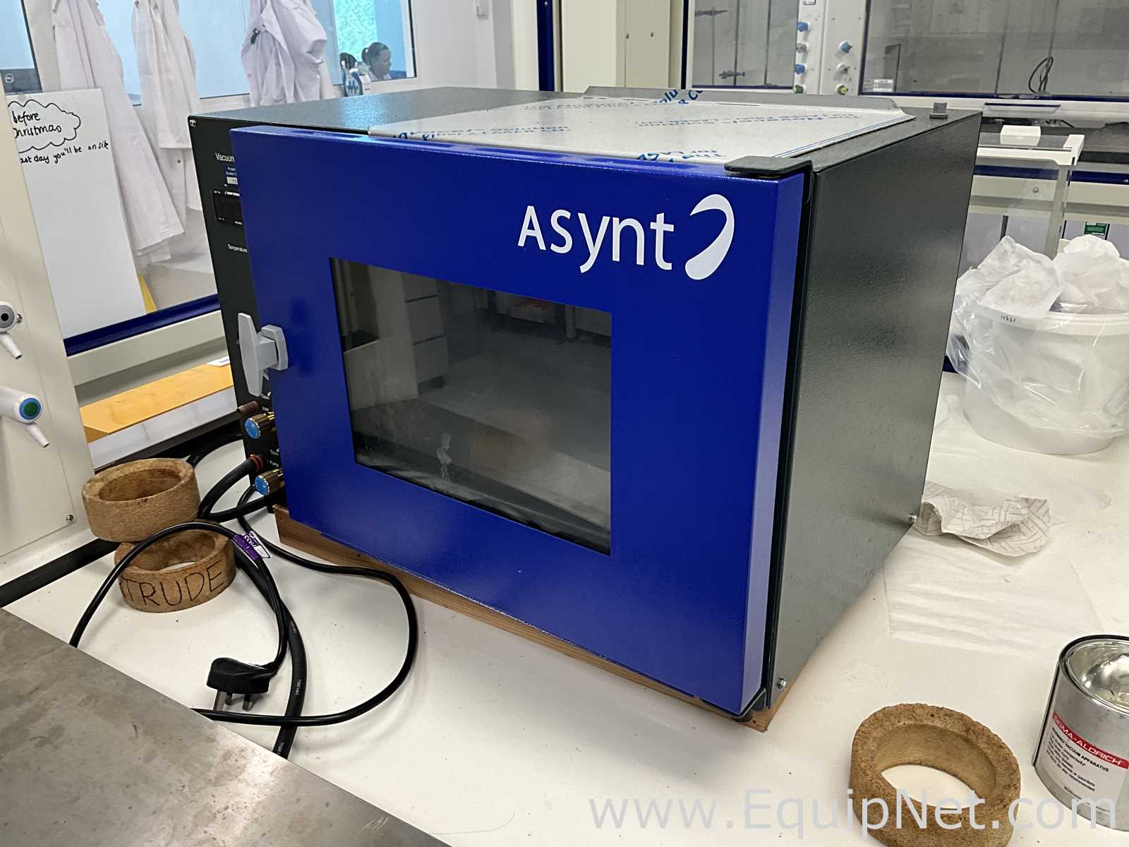 Fistreem ASY031.XX3.5 Laboratory Vacuum Oven with Edwards Vacuum Pump