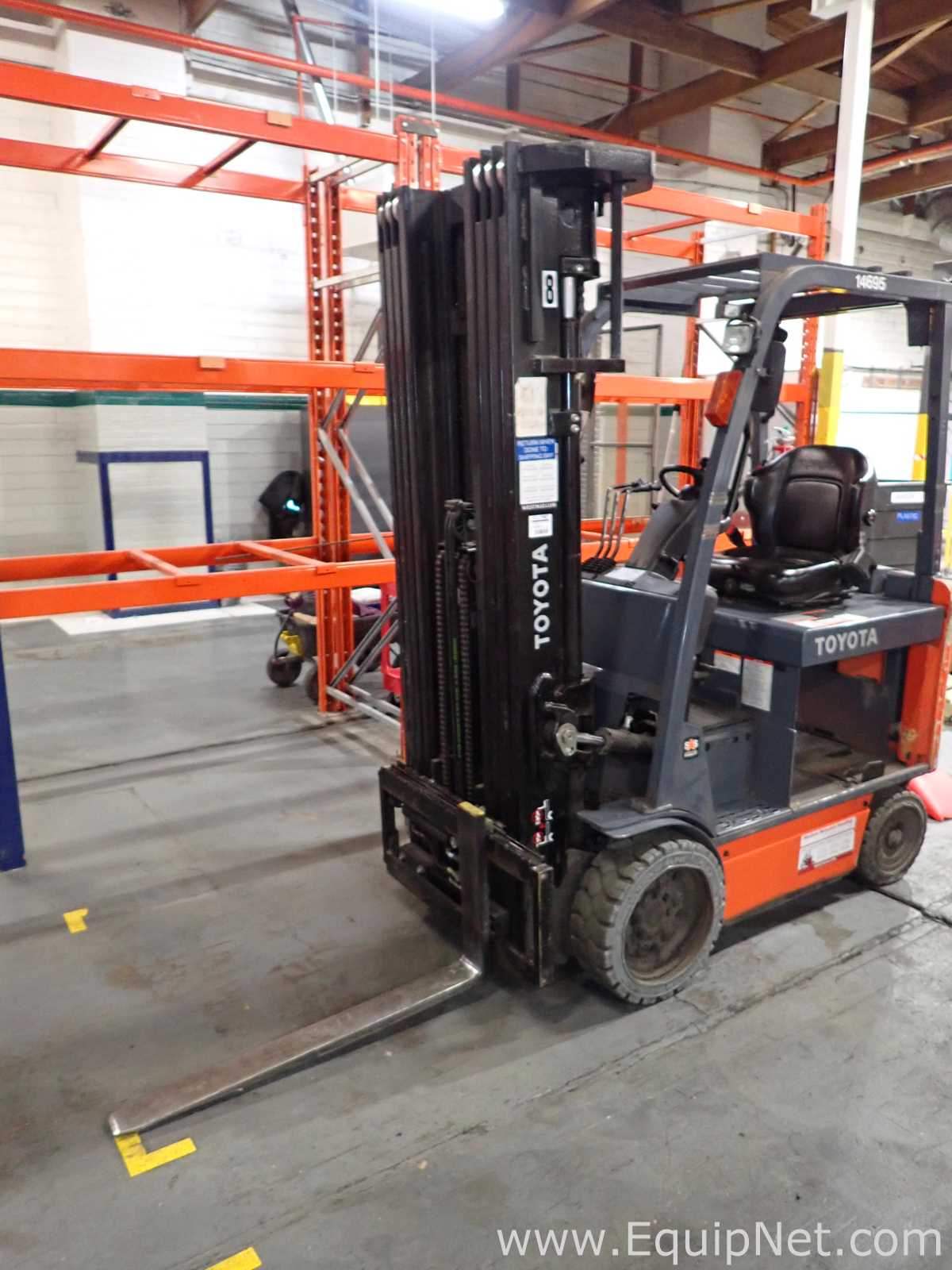Toyota 8FBCU25 Electric Fork Lift Truck