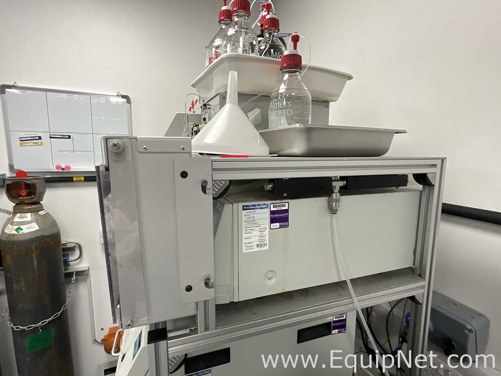 Thar Instruments SFC Fluid Delivery System and Analytical-2-Prep Oven with Waters Fraction Collector