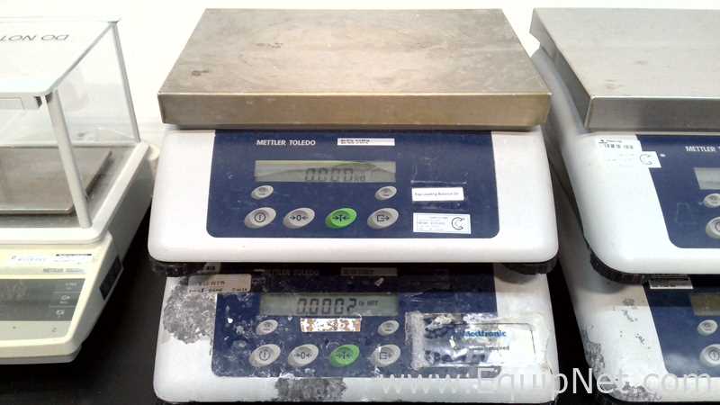 Lot of 7 Mettler Toledo Balances and Scales