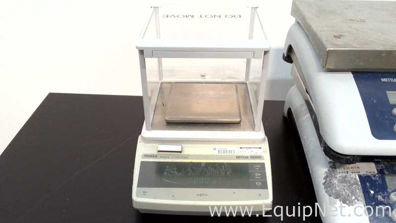 Lot of 7 Mettler Toledo Balances and Scales