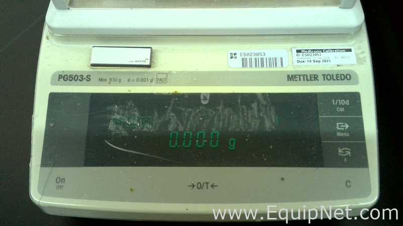 Lot of 7 Mettler Toledo Balances and Scales