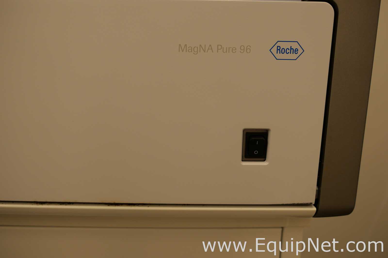 Roche MagNA Pure 96 Automated Nucleic Acid Extraction System