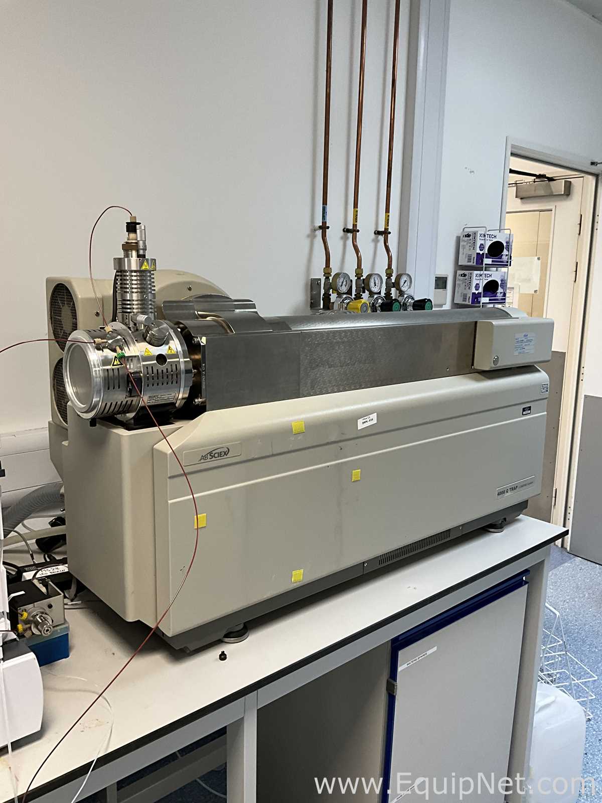 AB Sciex 4000 Q TRAP LC/MS Mass Spectrometer With Agilent Infinity 1290 HPLC System