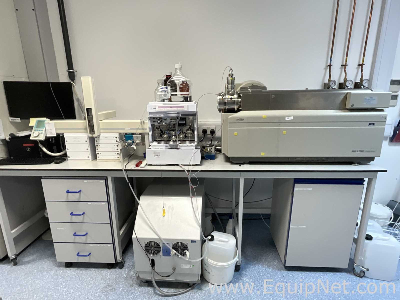 AB Sciex 4000 Q TRAP LC/MS Mass Spectrometer With Agilent Infinity 1290 HPLC System