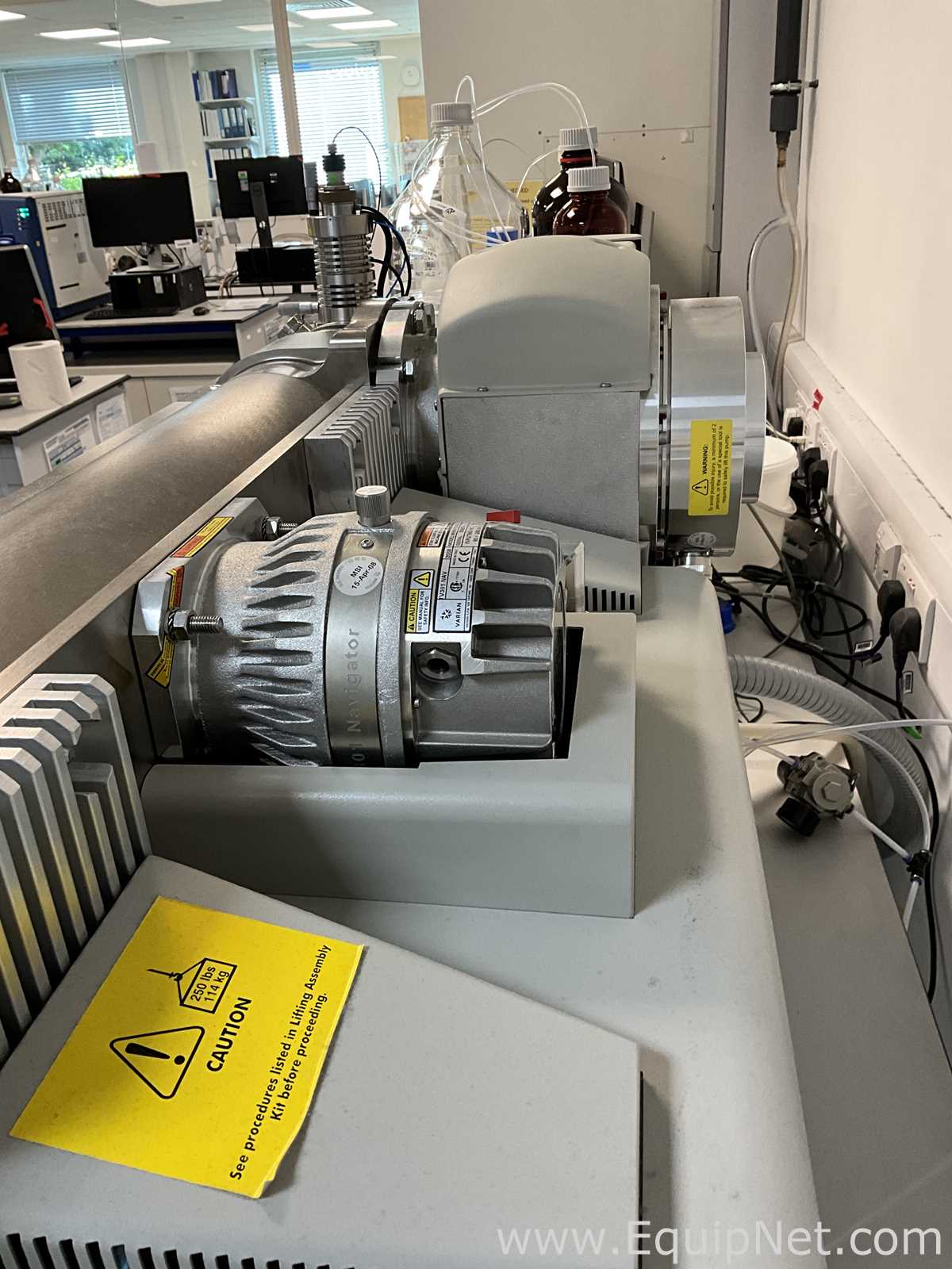 AB Sciex 4000 Q TRAP LC/MS Mass Spectrometer With Agilent Infinity 1290 HPLC System