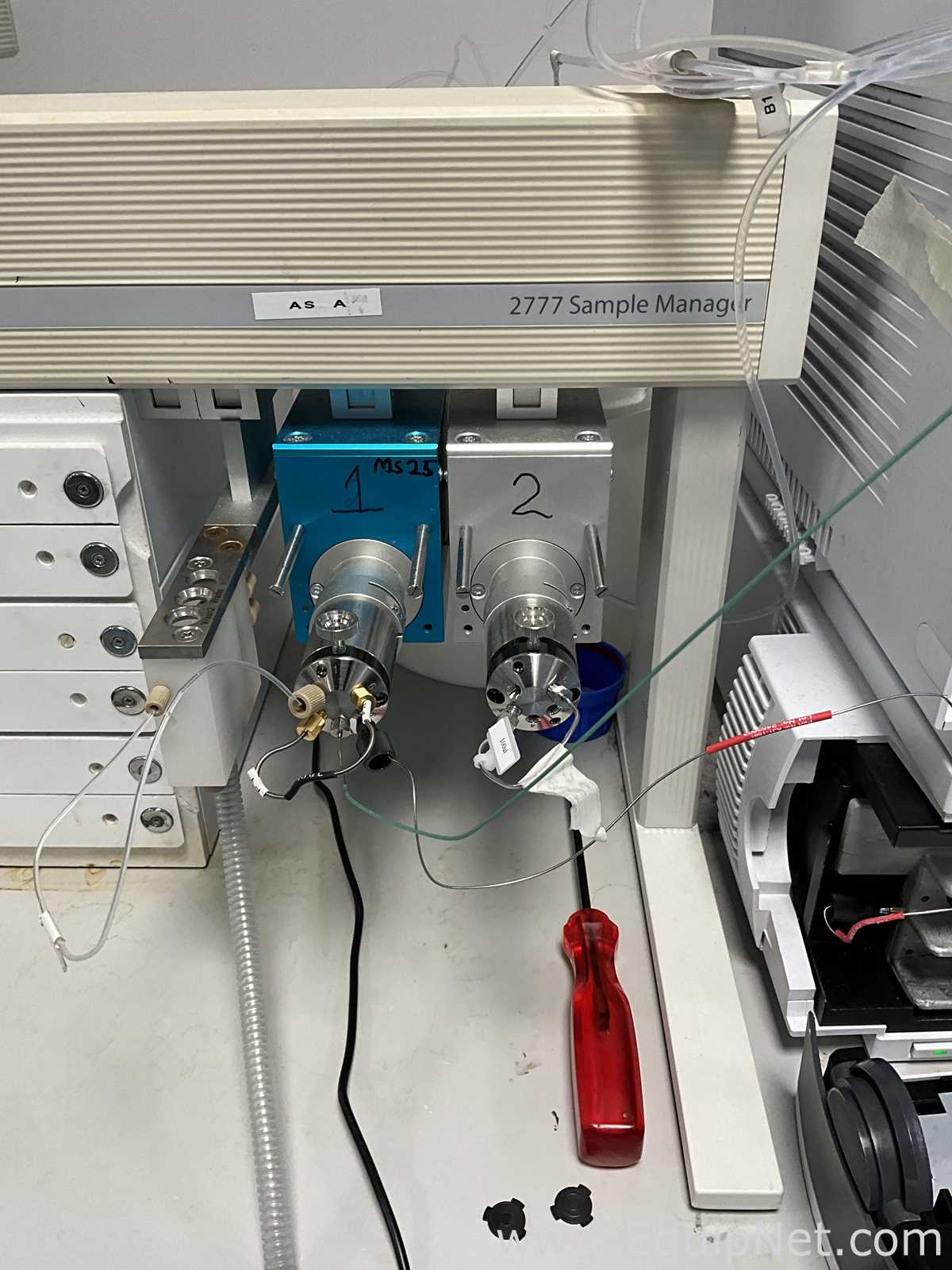 AB Sciex 4000 Q TRAP LC/MS Mass Spectrometer With Agilent Infinity 1290 HPLC System