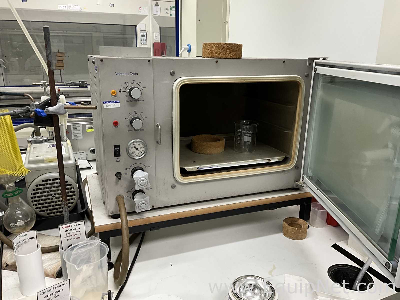 Gallenkamp OVA031.XX1.5 Laboratory Vacuum Oven