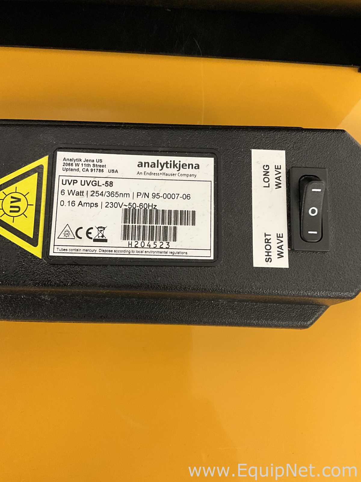 Analytic Jena UVP UVGL-58 Handheld UV Lamp With Chromato Vue Cabinet