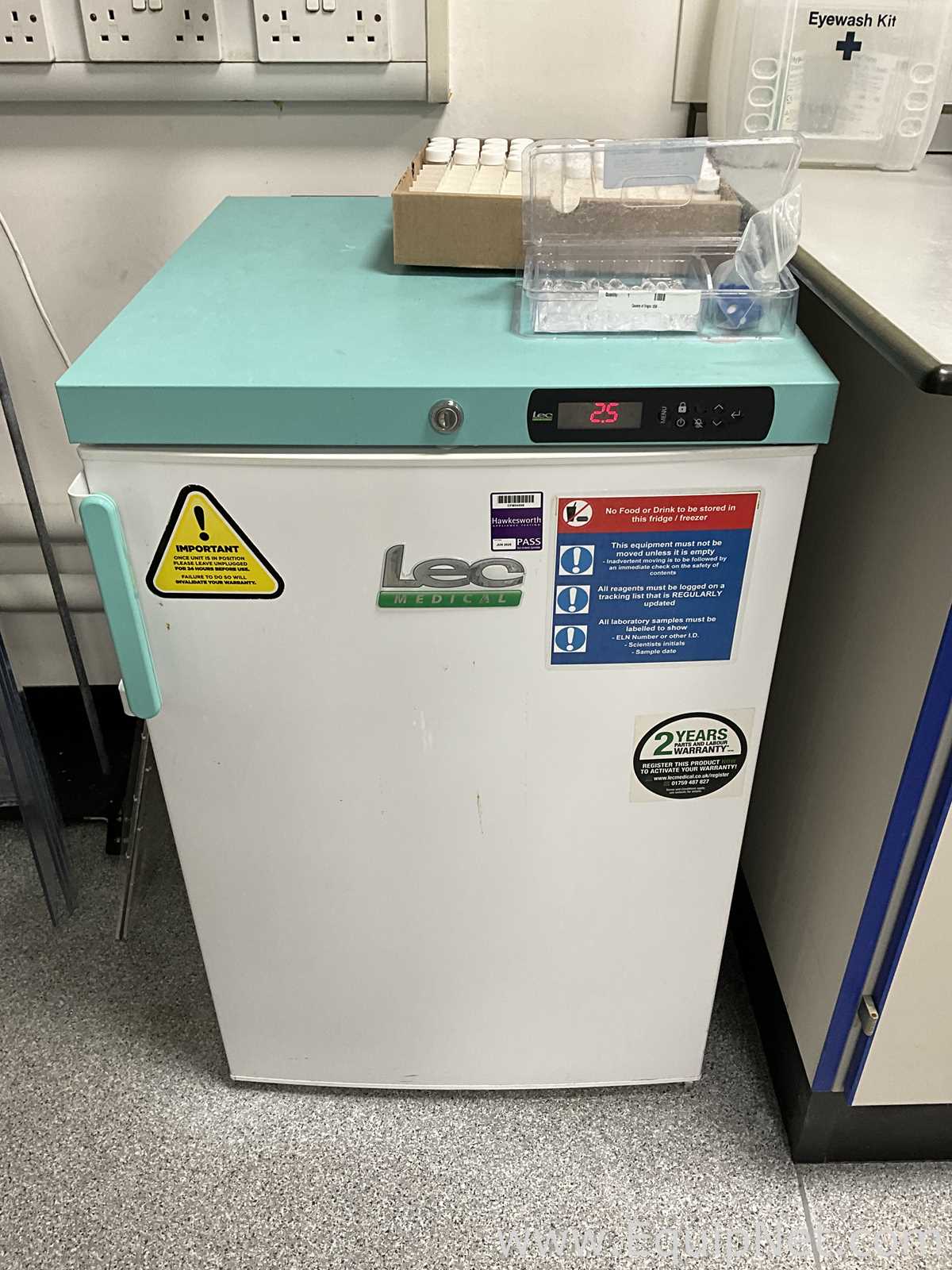 Lec Medical Undercounter Refrigerator