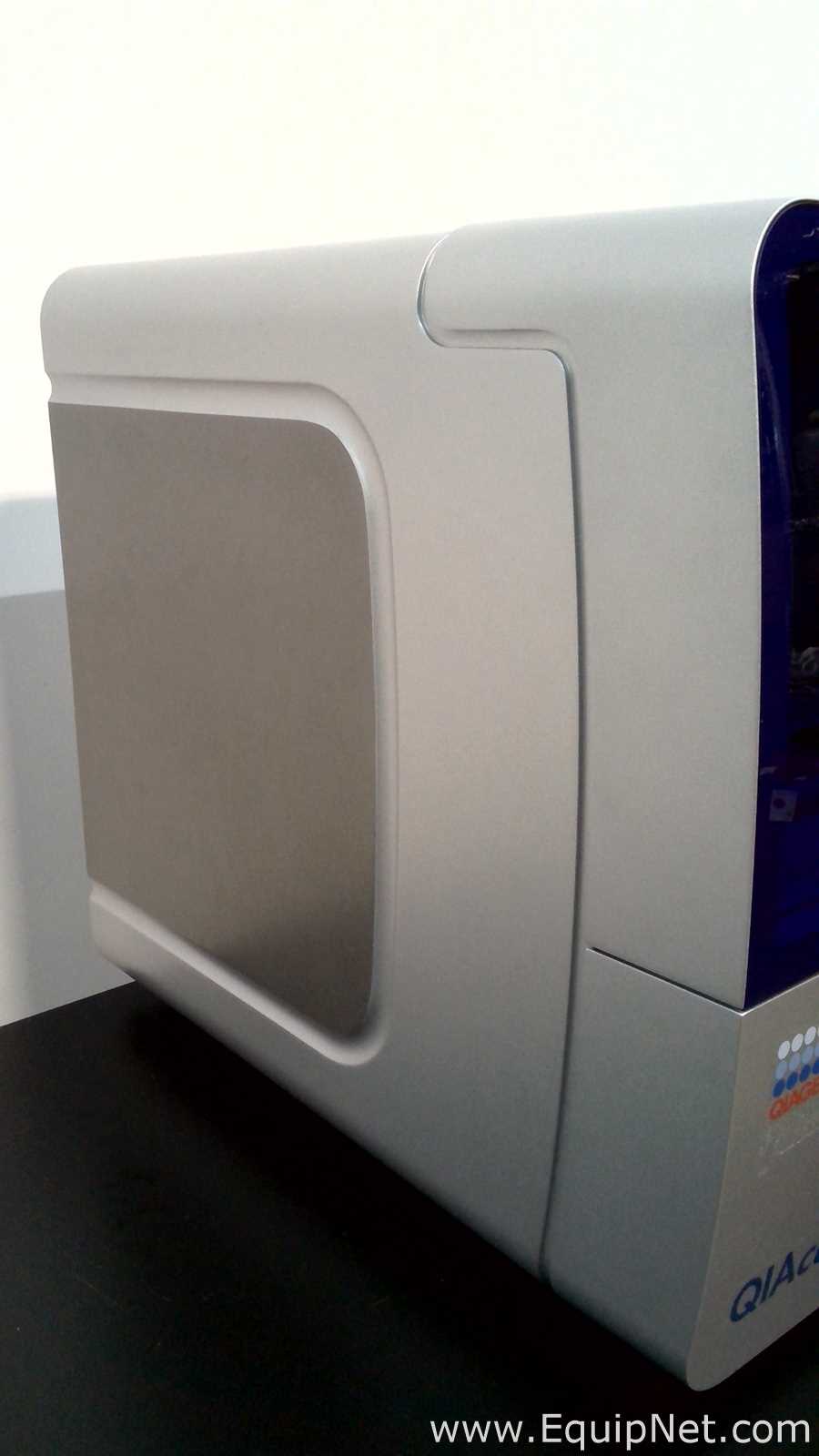 QIAGEN QIAcube DNA and RNA Isolation and Purification System