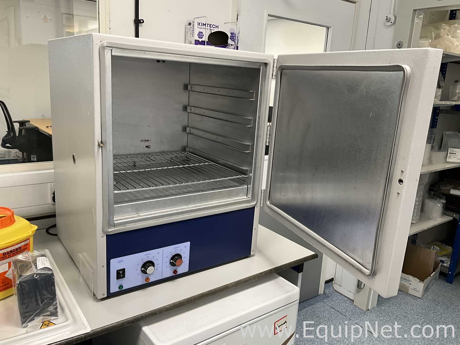 Leader GP/100/CLAD/100/HYD Incubator