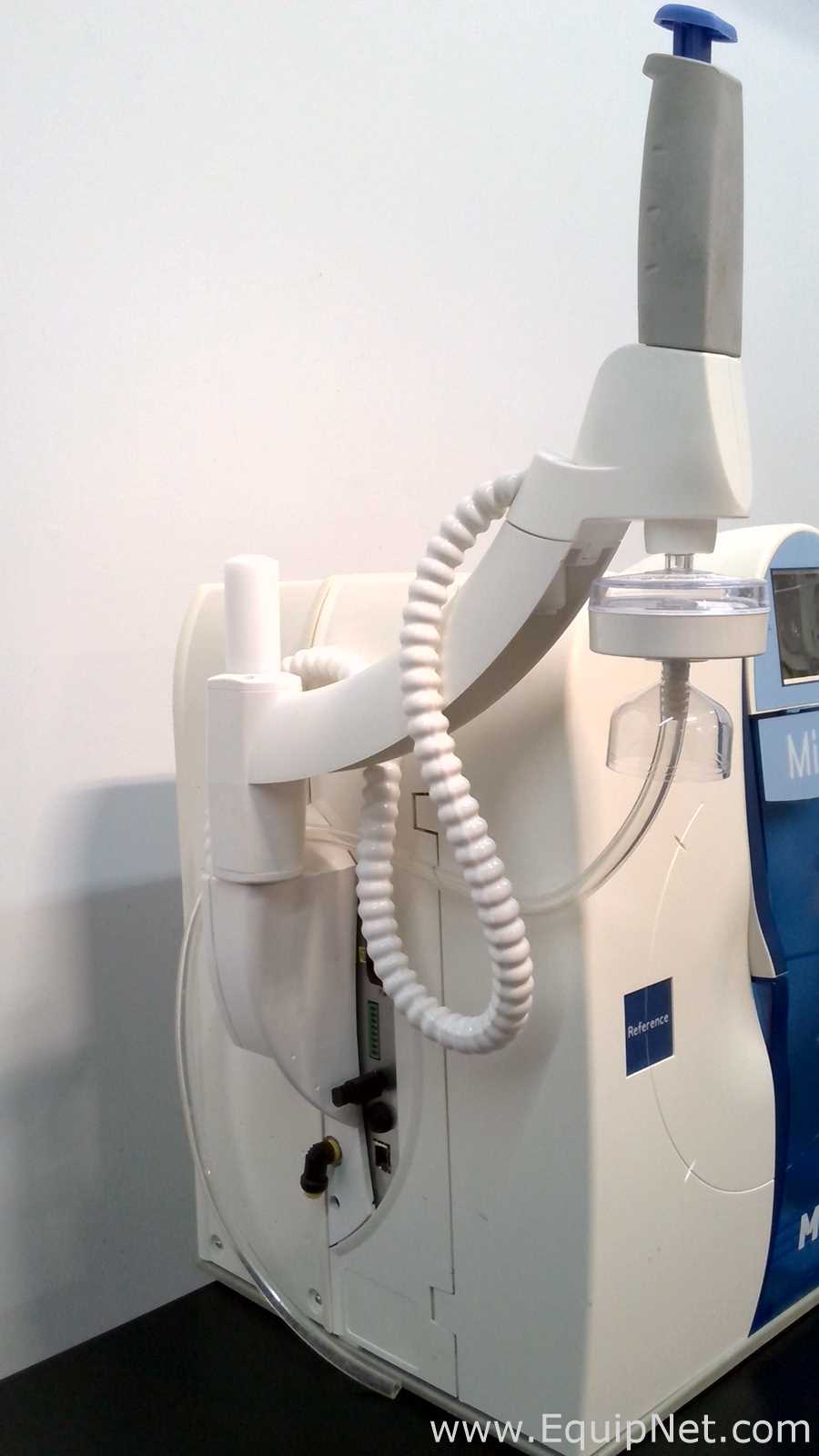 Sistema de Purificação e Destilação de Água Millipore Milli-Q Reference