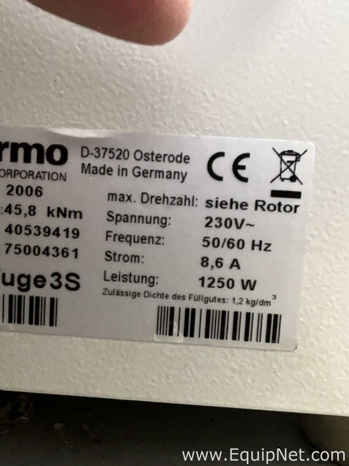 Centrífuga para Laboratórios Thermo Electron Corporation Multifuge 3S