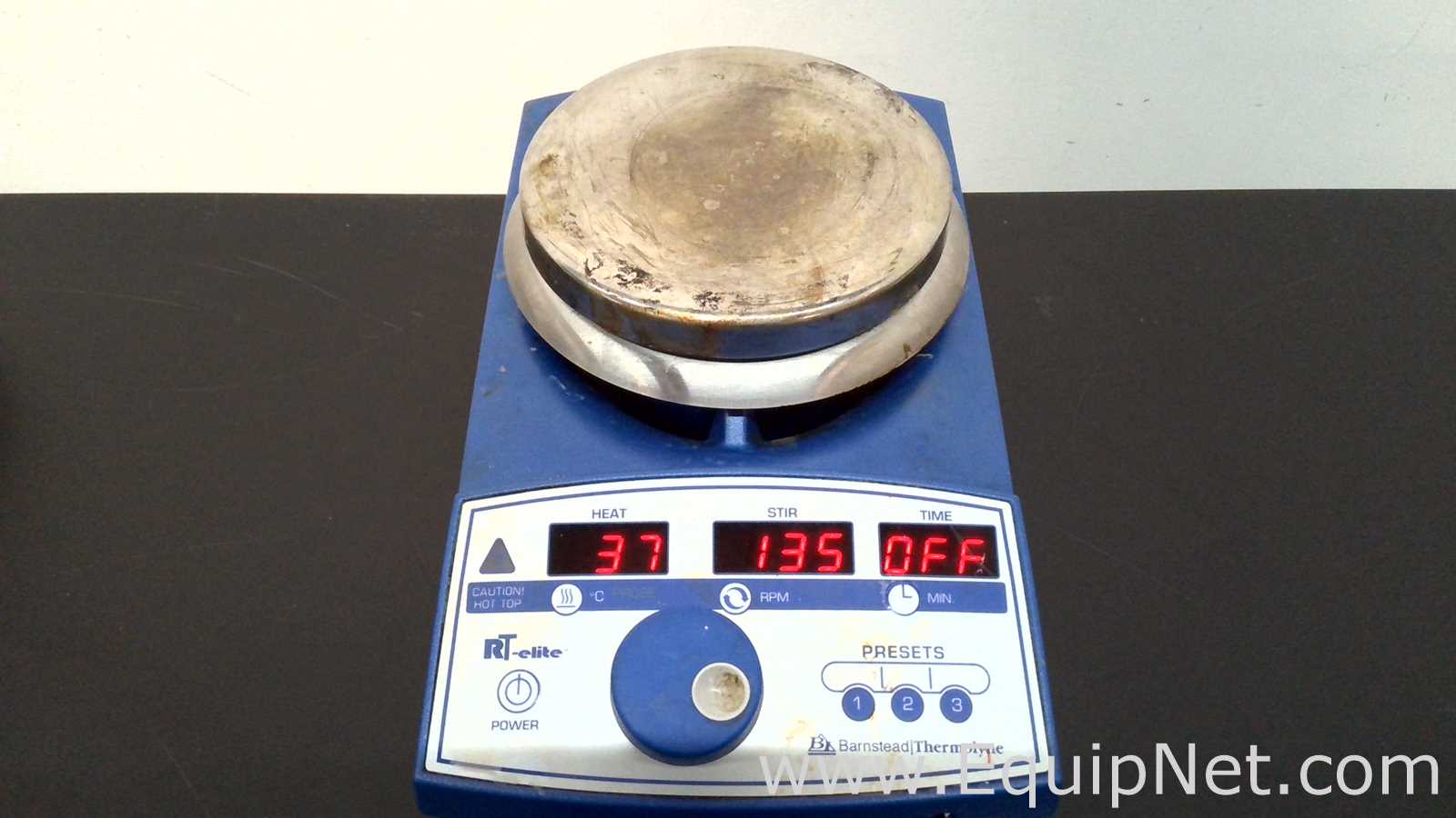 Lot of Stirrers and Stirring Hot Plates