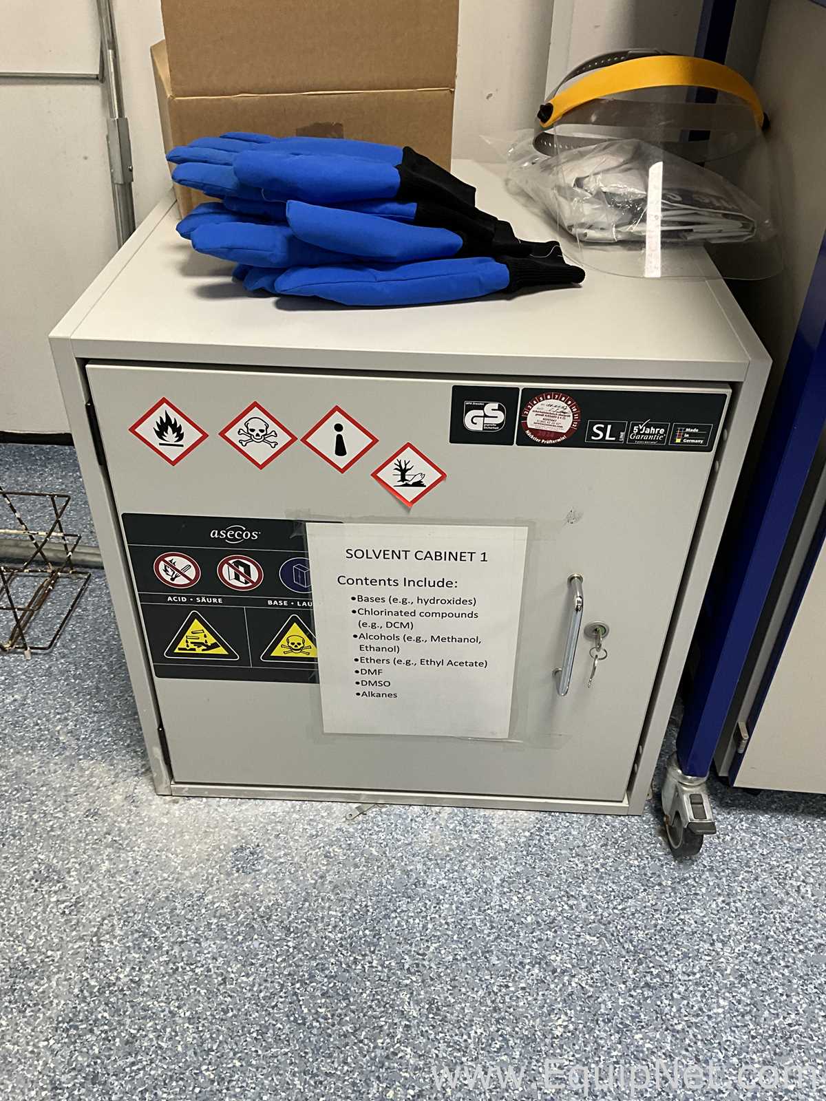 Linhas de Armário de Armazenamento para Inflamáveis Asecos Requisitos de Ar  KGS