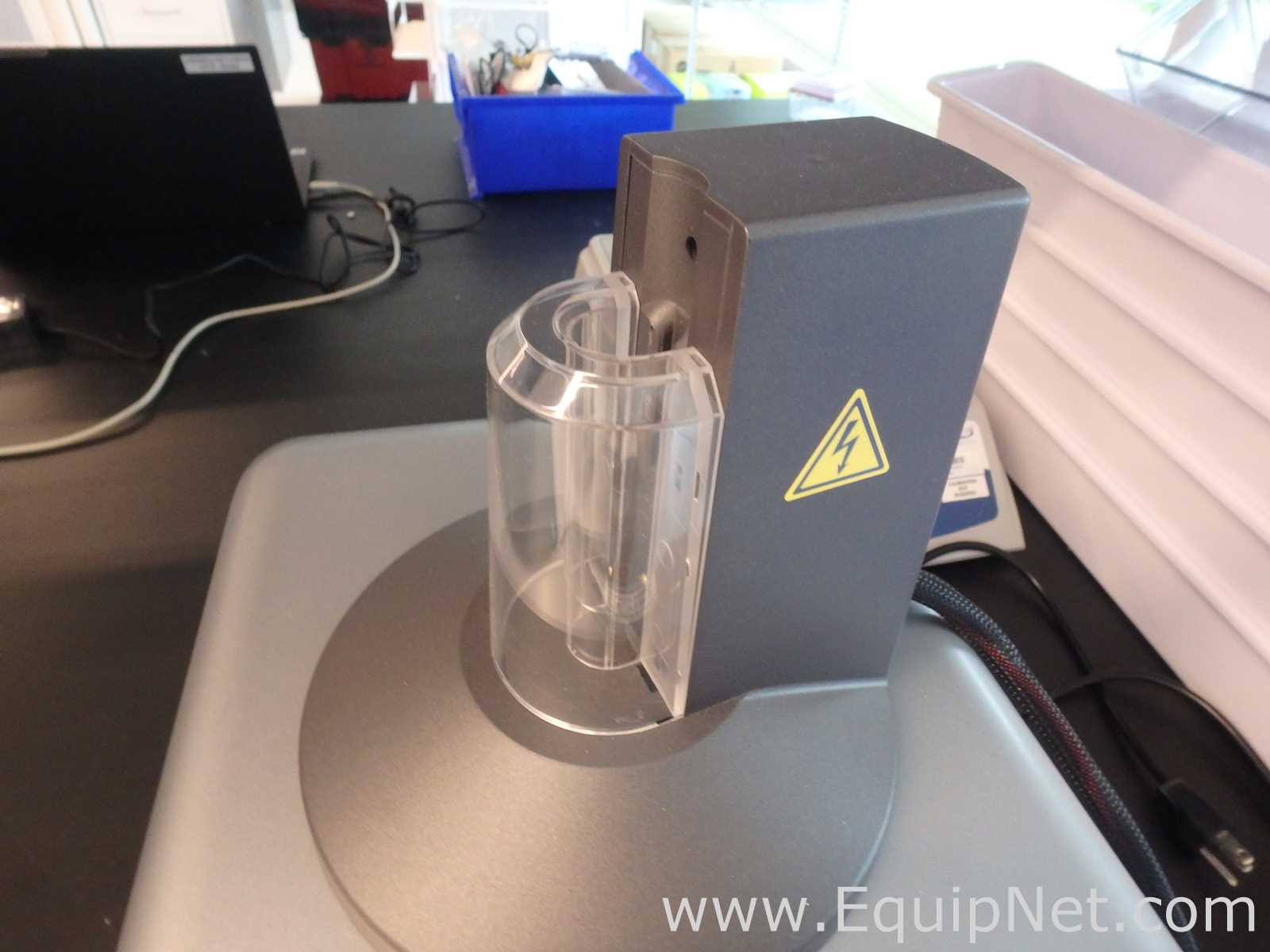 Invitrogen MPK5000 Neon Transfection System