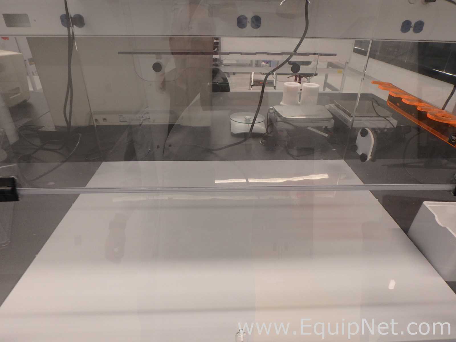 Air Clean Systems 600 PCR Workstation